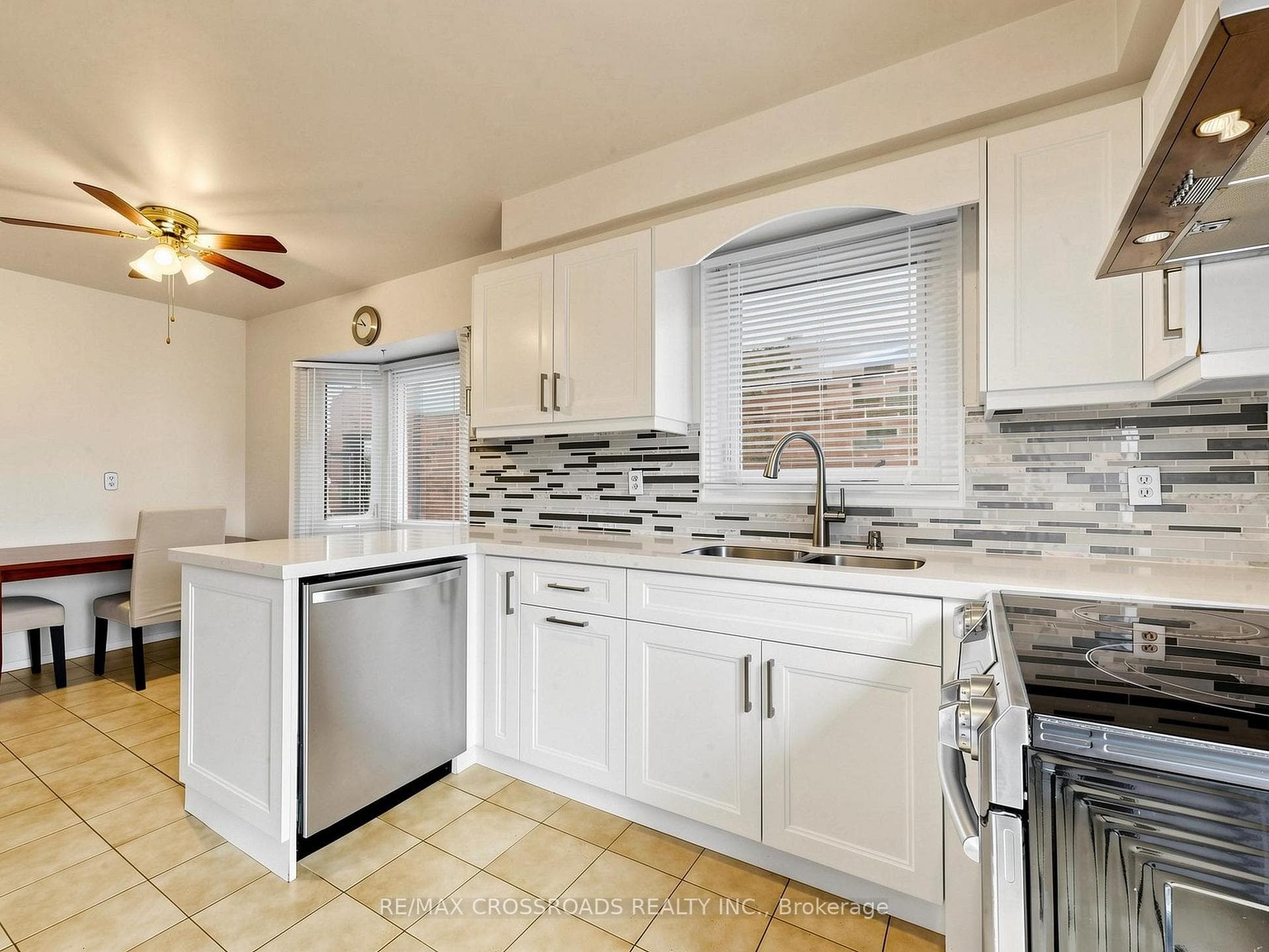 108 Anthony Lane photo 10