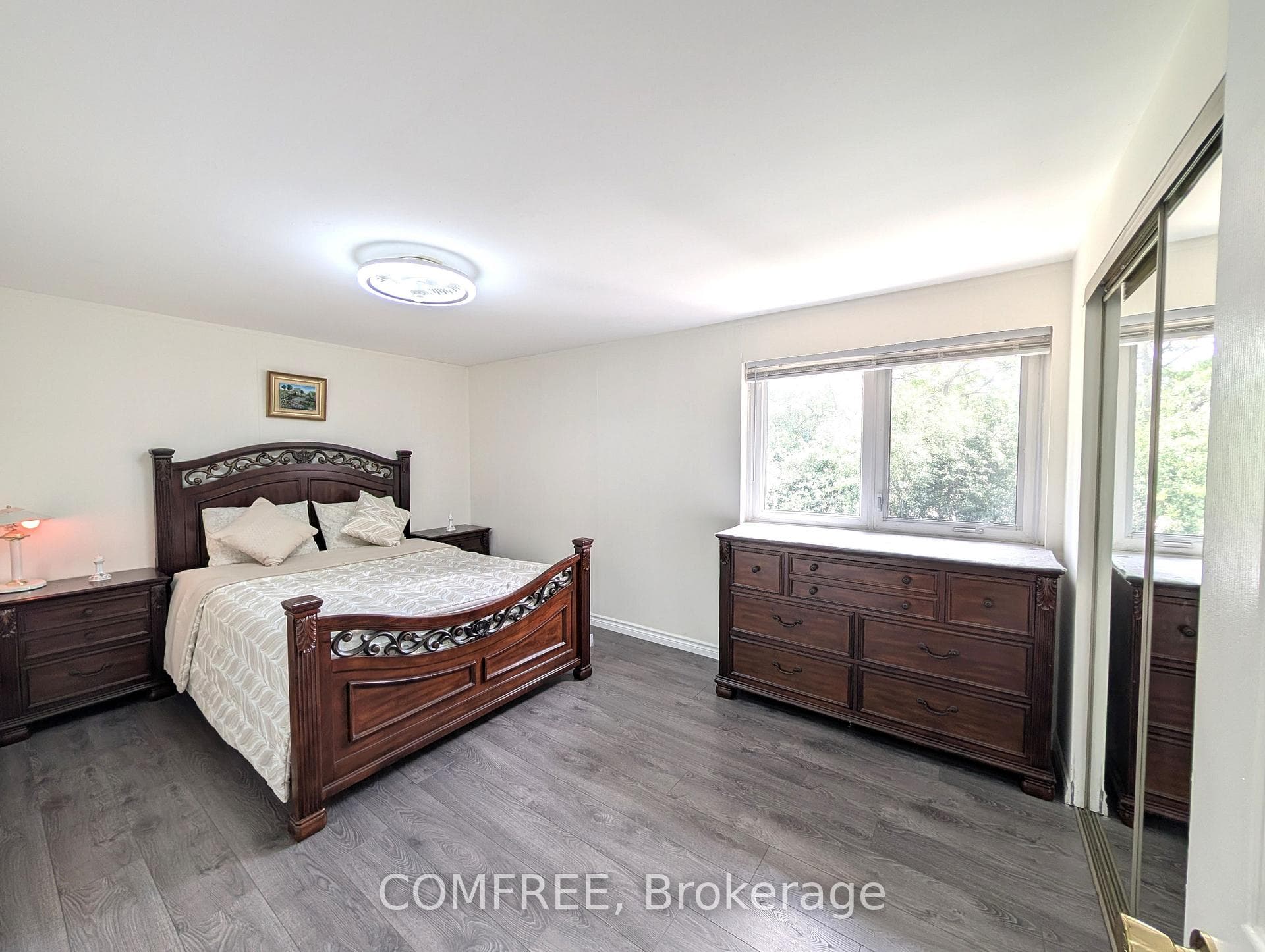 1793 Martin Grove Road Unit 116 photo 18