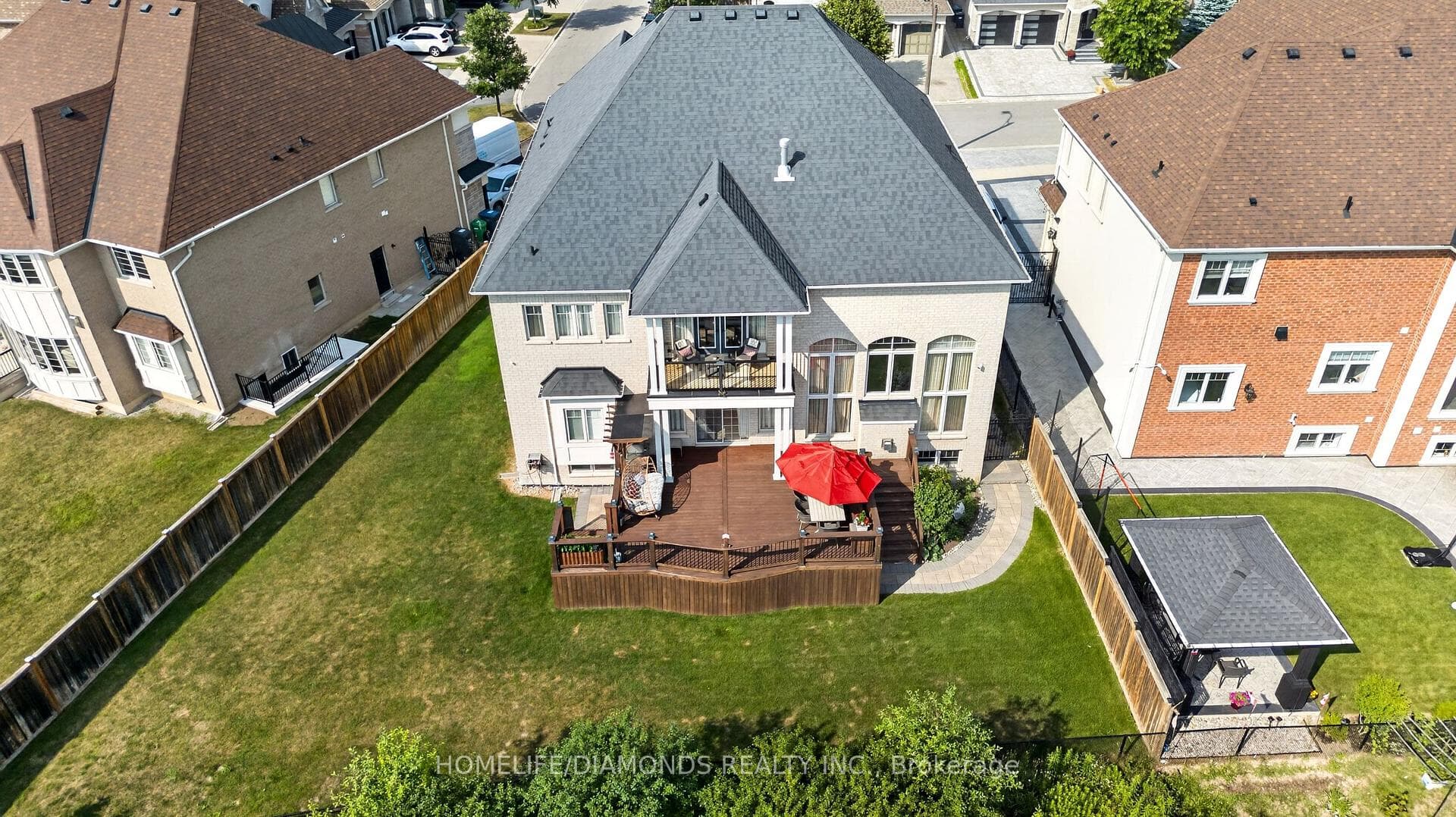115 LATANIA Boulevard photo 6