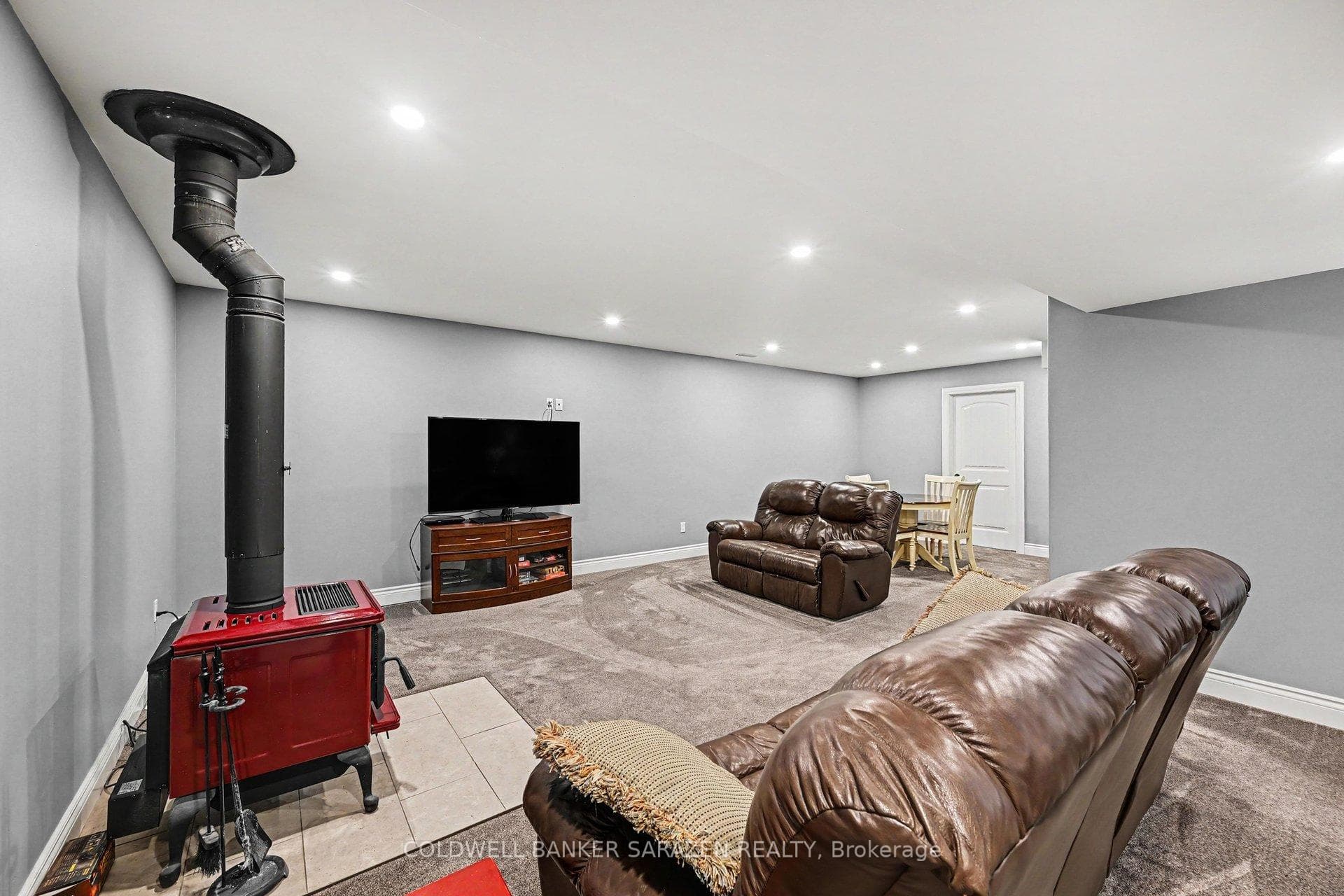 Attractive wood stove