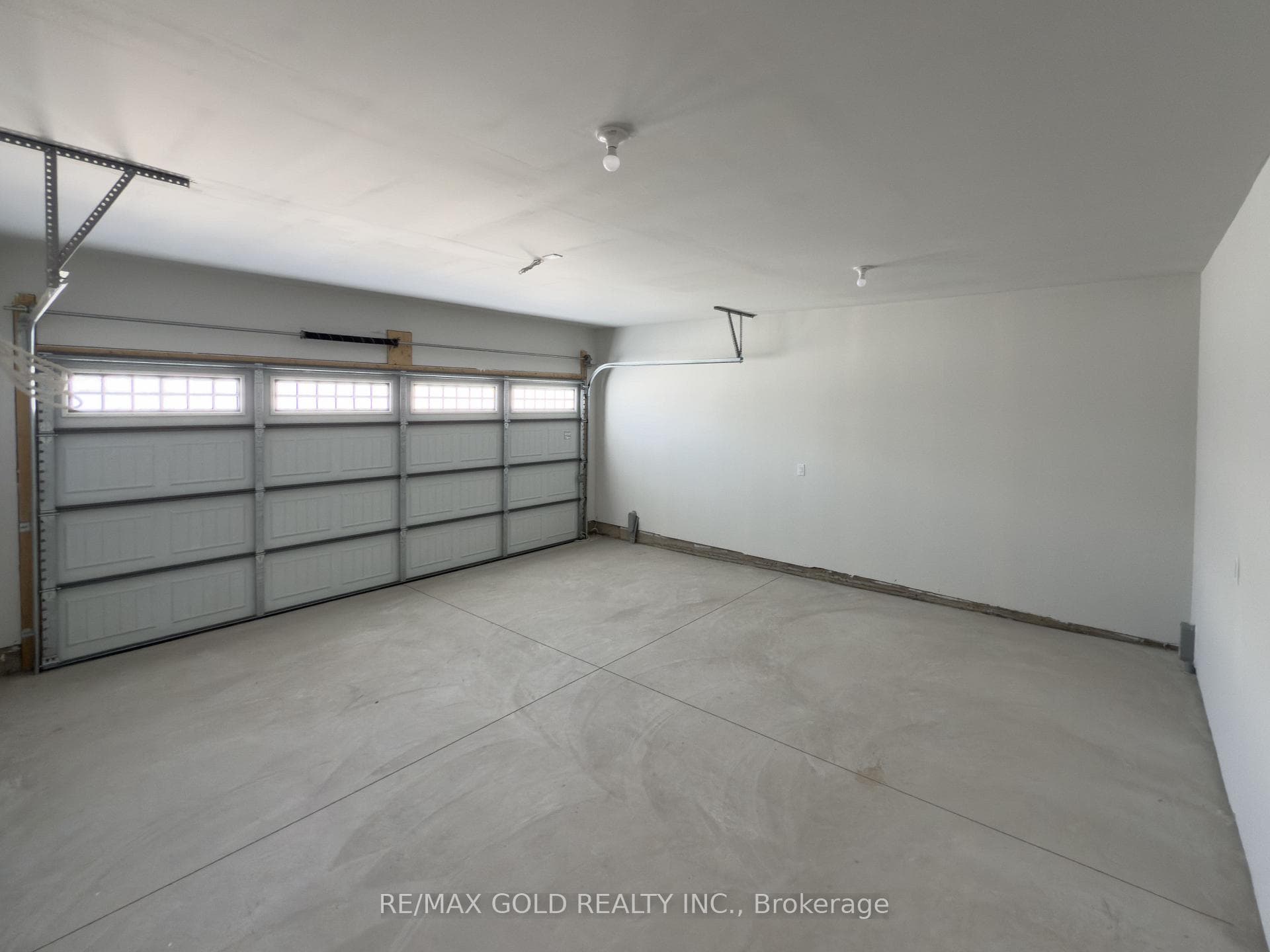 37 Samuel Avenue photo 22