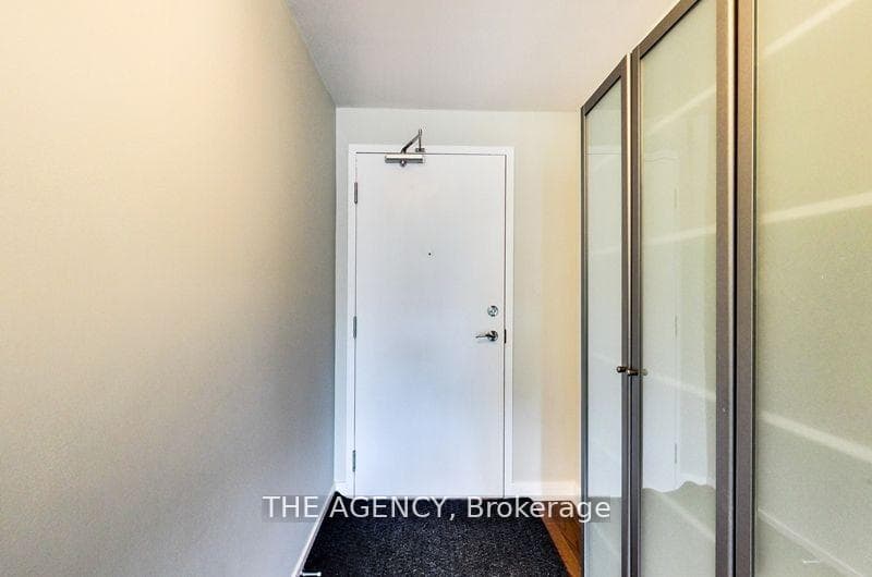 320 Richmond Street Unit 211 photo 15