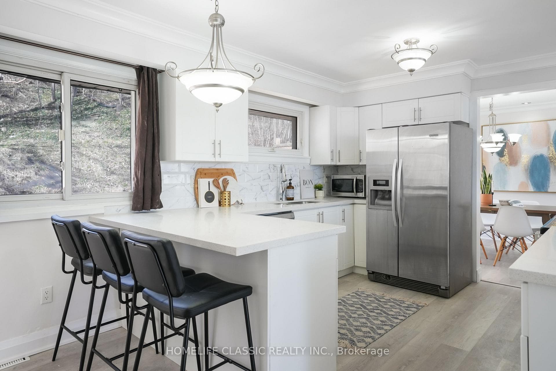172 Collier Street photo 4