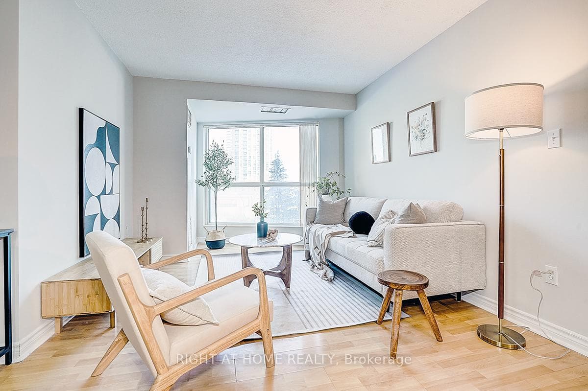 7 Lorraine Drive Unit 301 photo 31