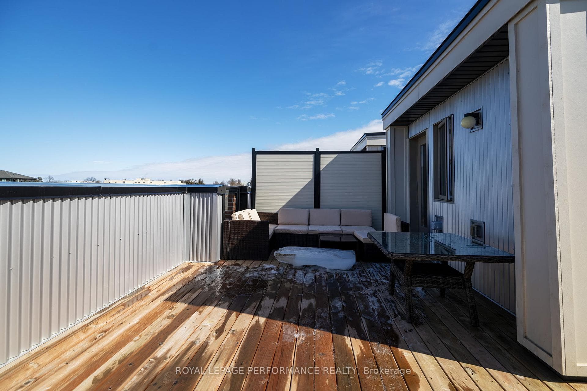 818 Mikinak Road photo 29