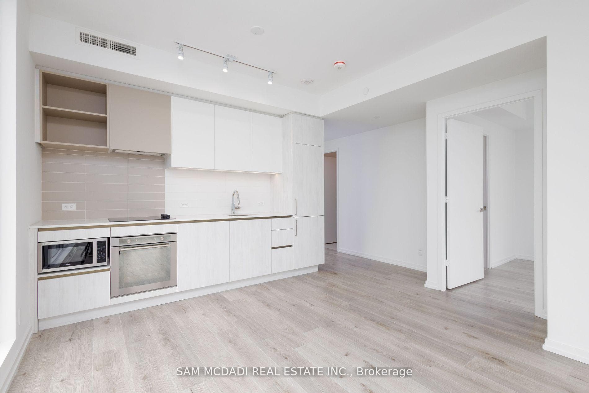 1000 Portage Parkway Unit 2810 photo 6