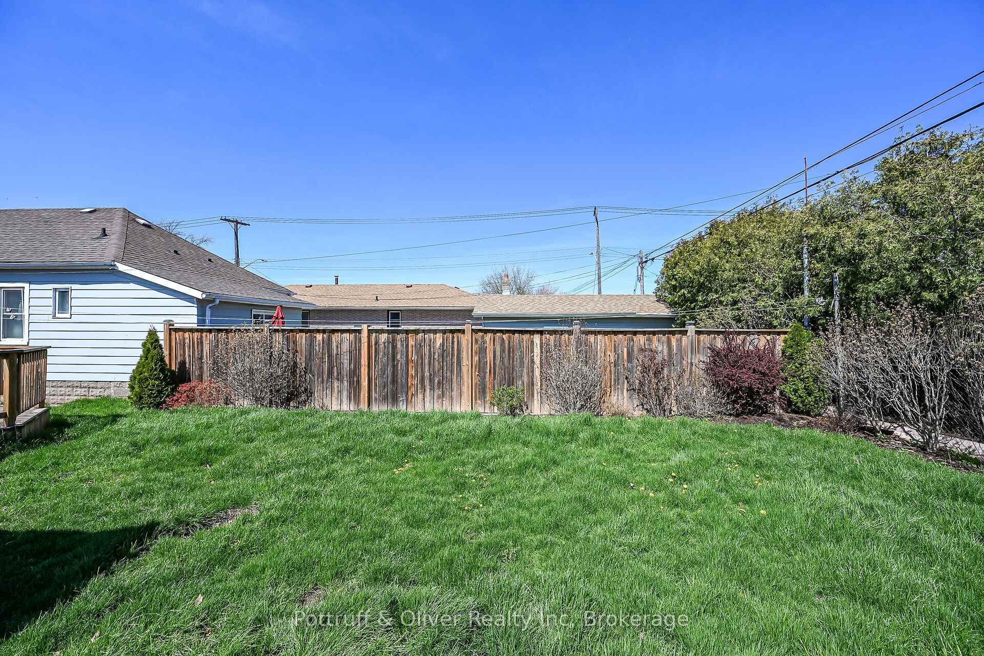 192 Ivon Avenue photo 45