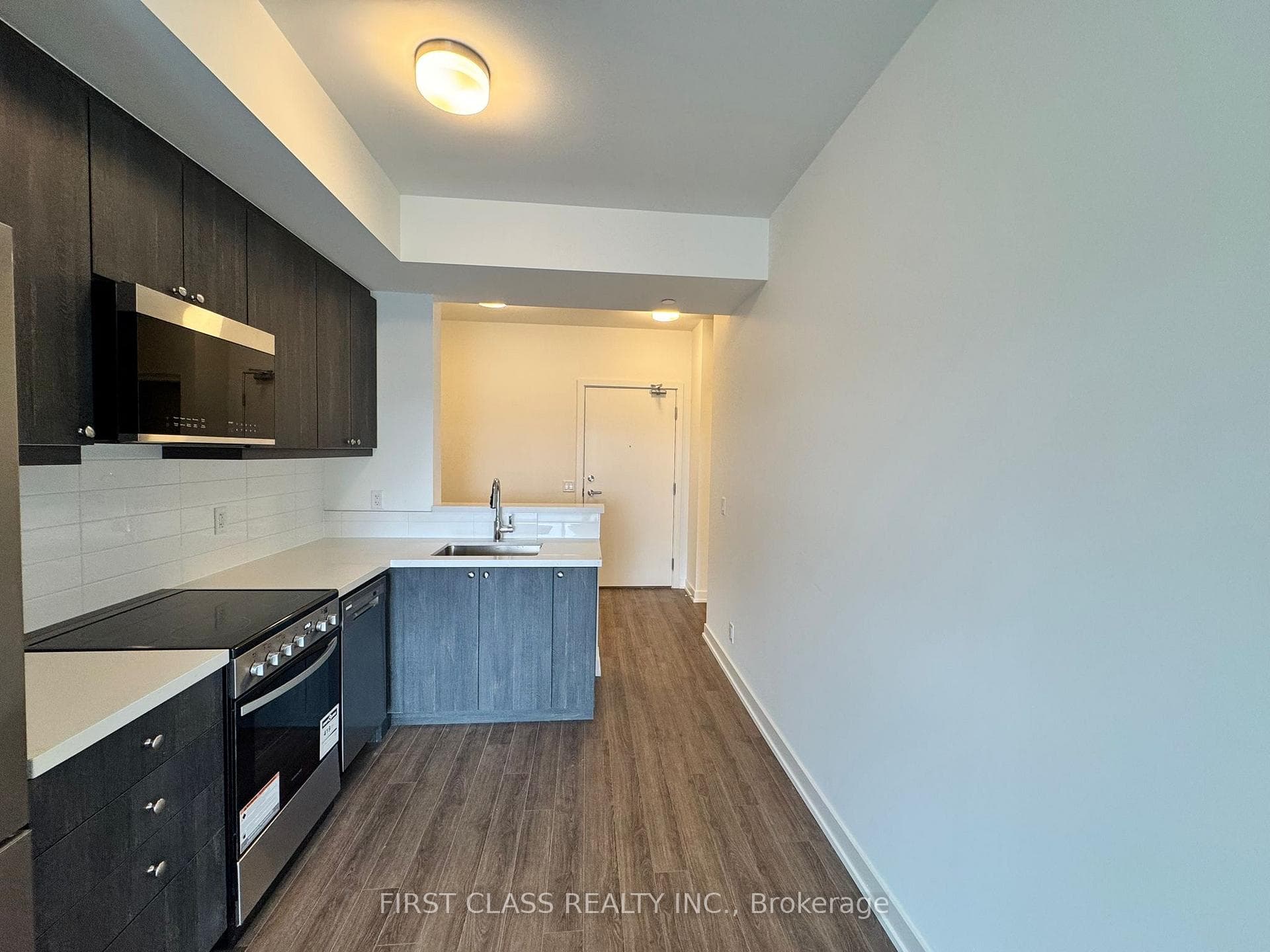 51 Clarington Boulevard Unit 915 photo 5