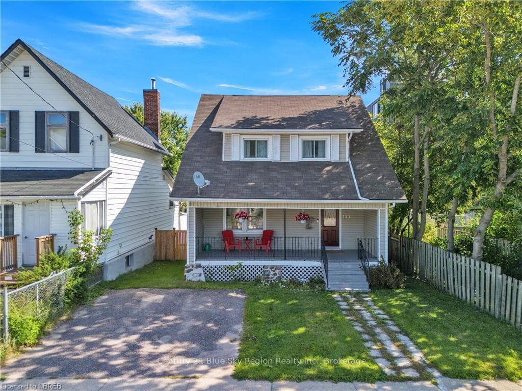 172 FOURTH Avenue photo 1