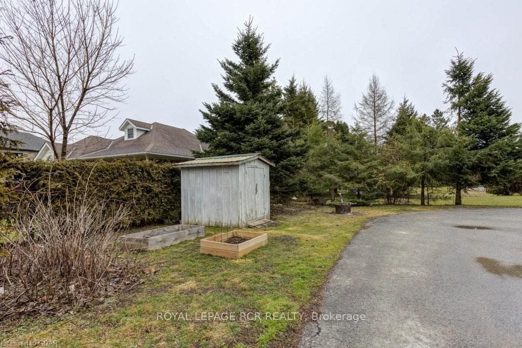 370 Smith Street photo 31