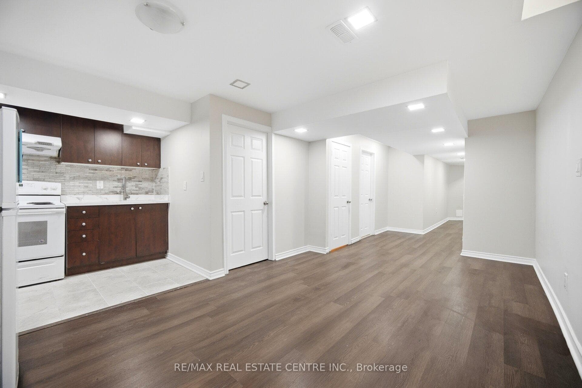 31 Spicebush Terrace photo 38