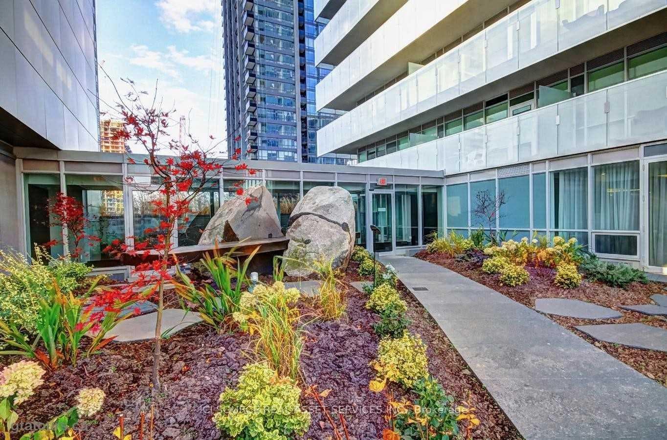 80 John Street Unit 4103 photo 6
