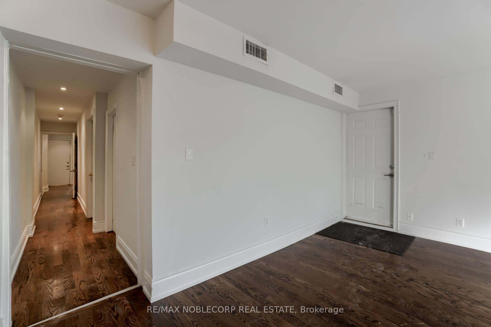 623 Mount Pleasant Road Unit Upper A photo 19