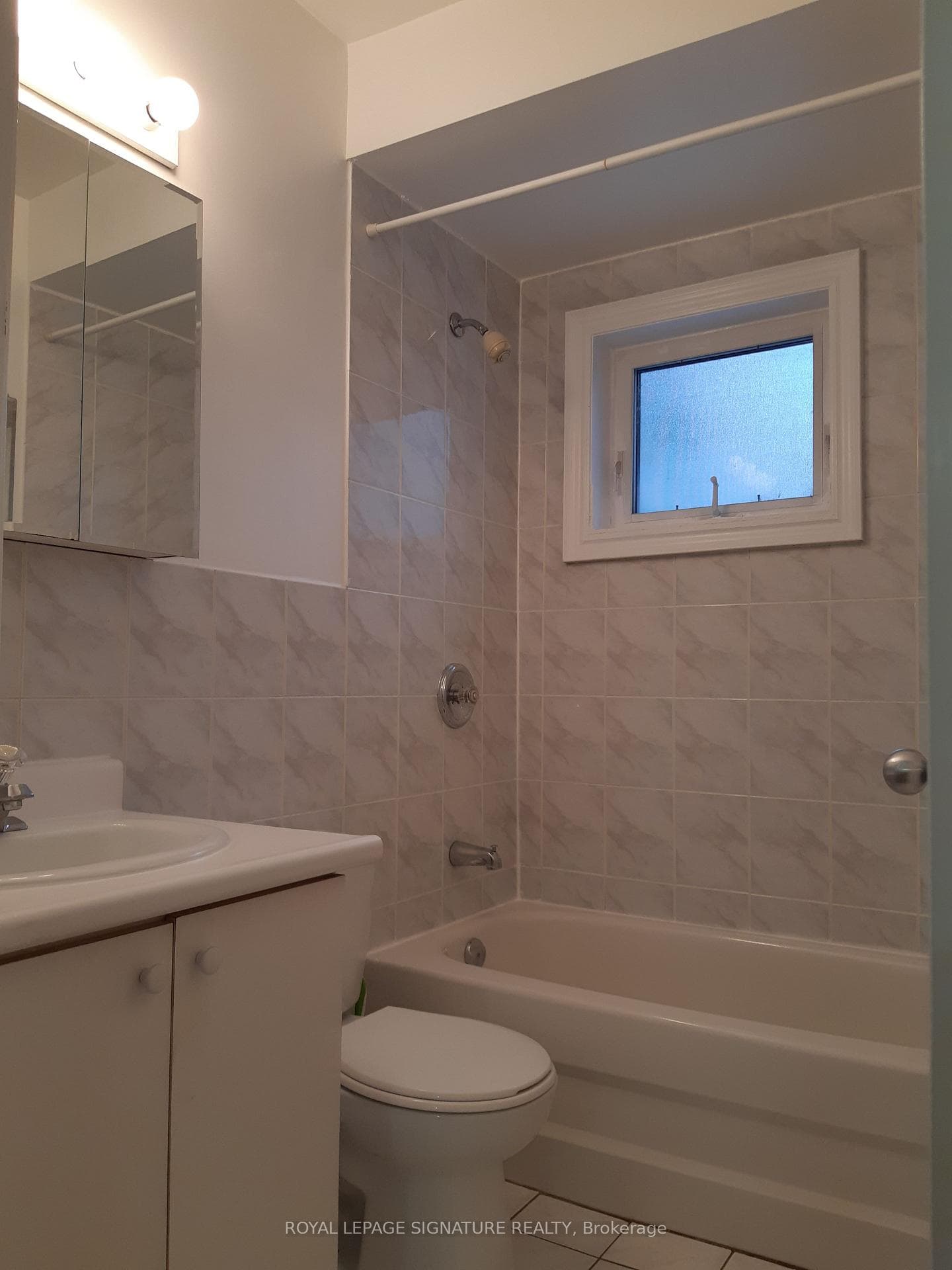 599 Euclid Avenue photo 43