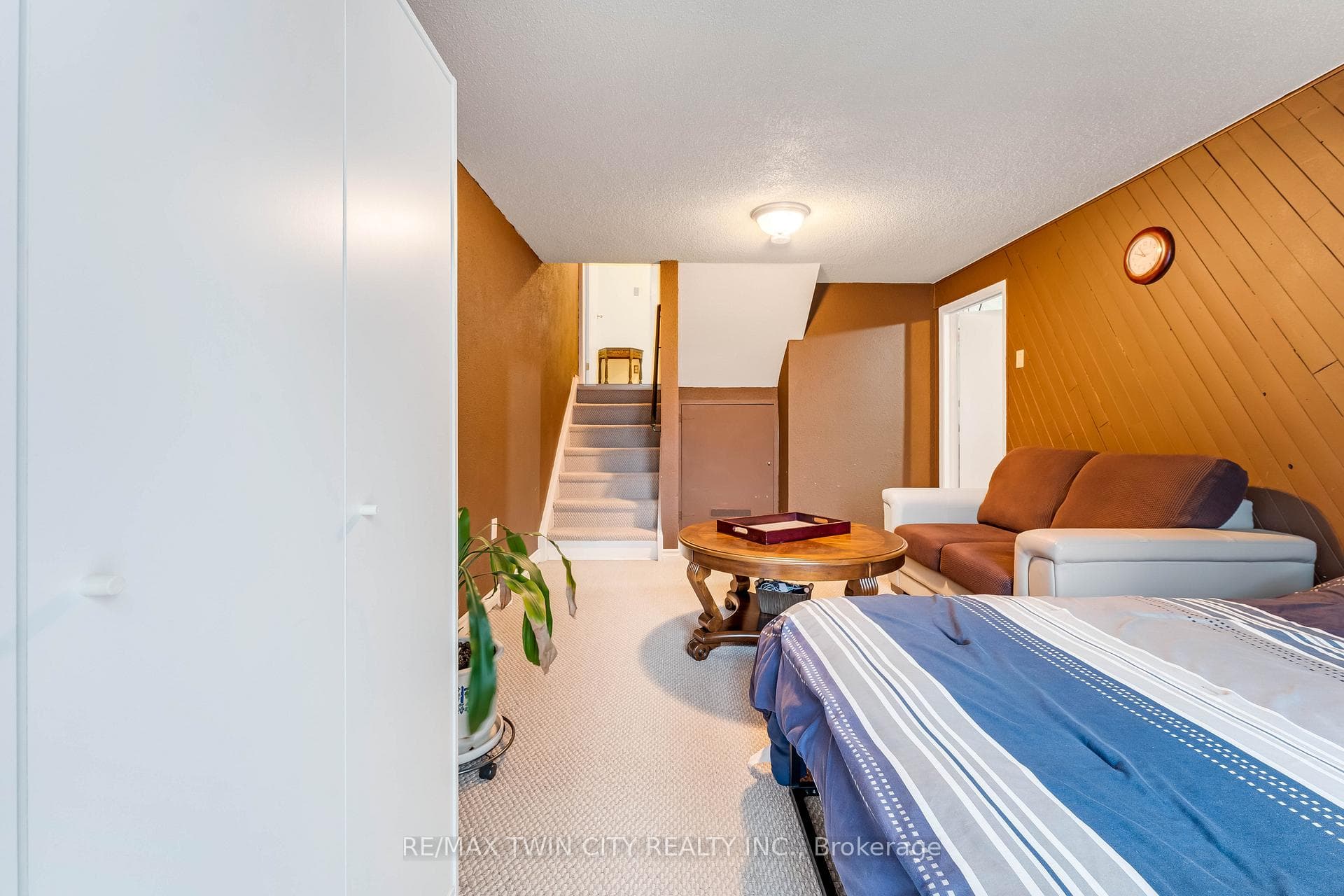 86 Overlea Drive photo 38