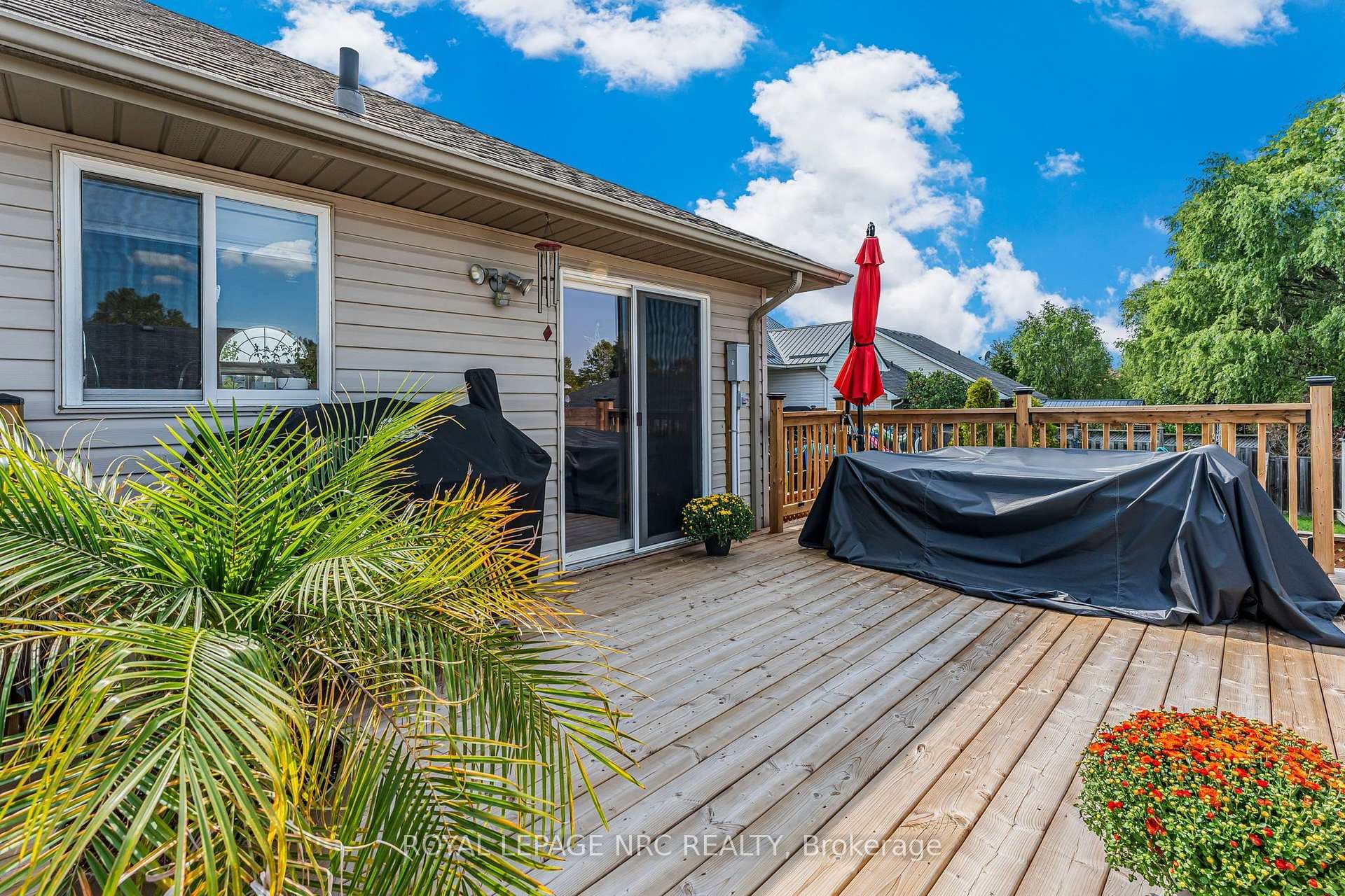 3584 CARVER Street photo 31