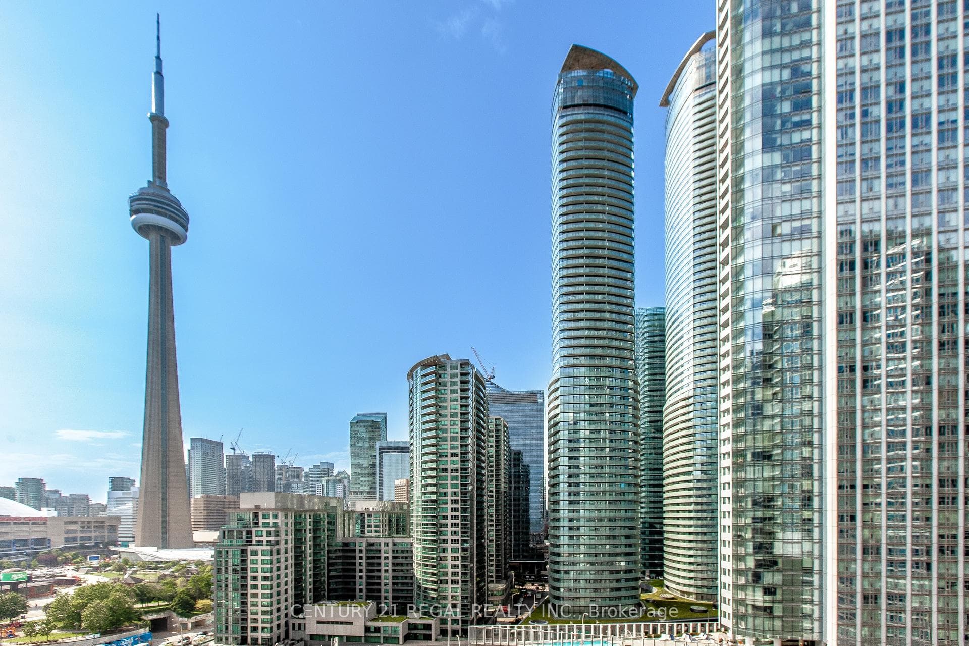 208 Queens Quay Unit 1714 photo 14