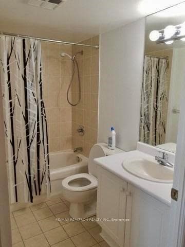 50 Disera Drive Unit 716 photo 7