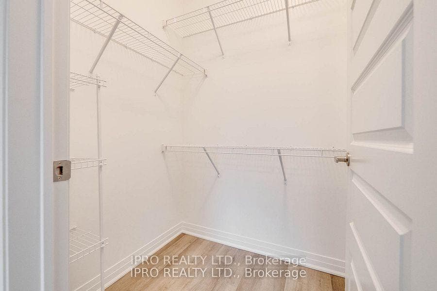 470 Gordon Krantz Avenue Unit 114 photo 18