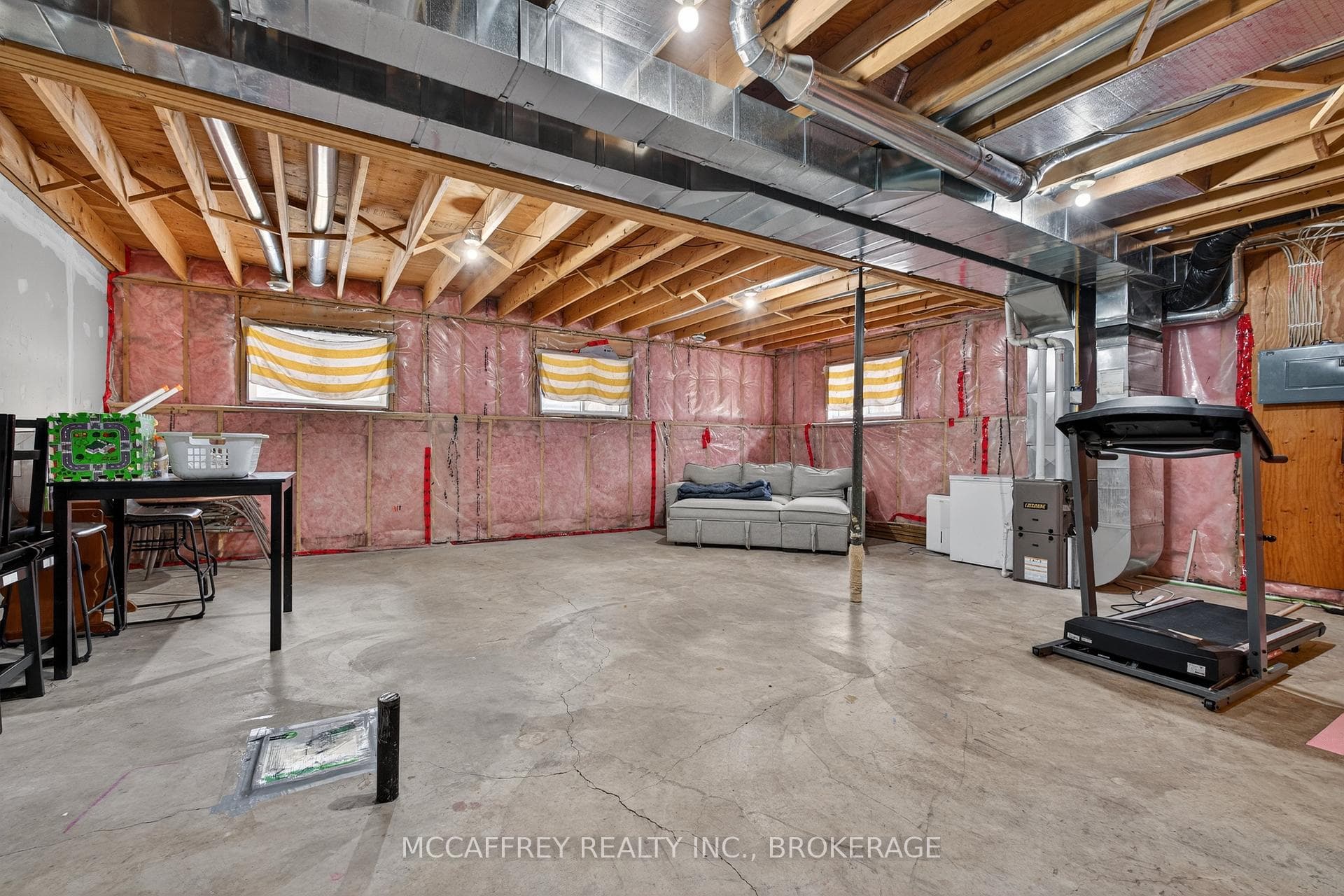 132 Brant Street photo 19