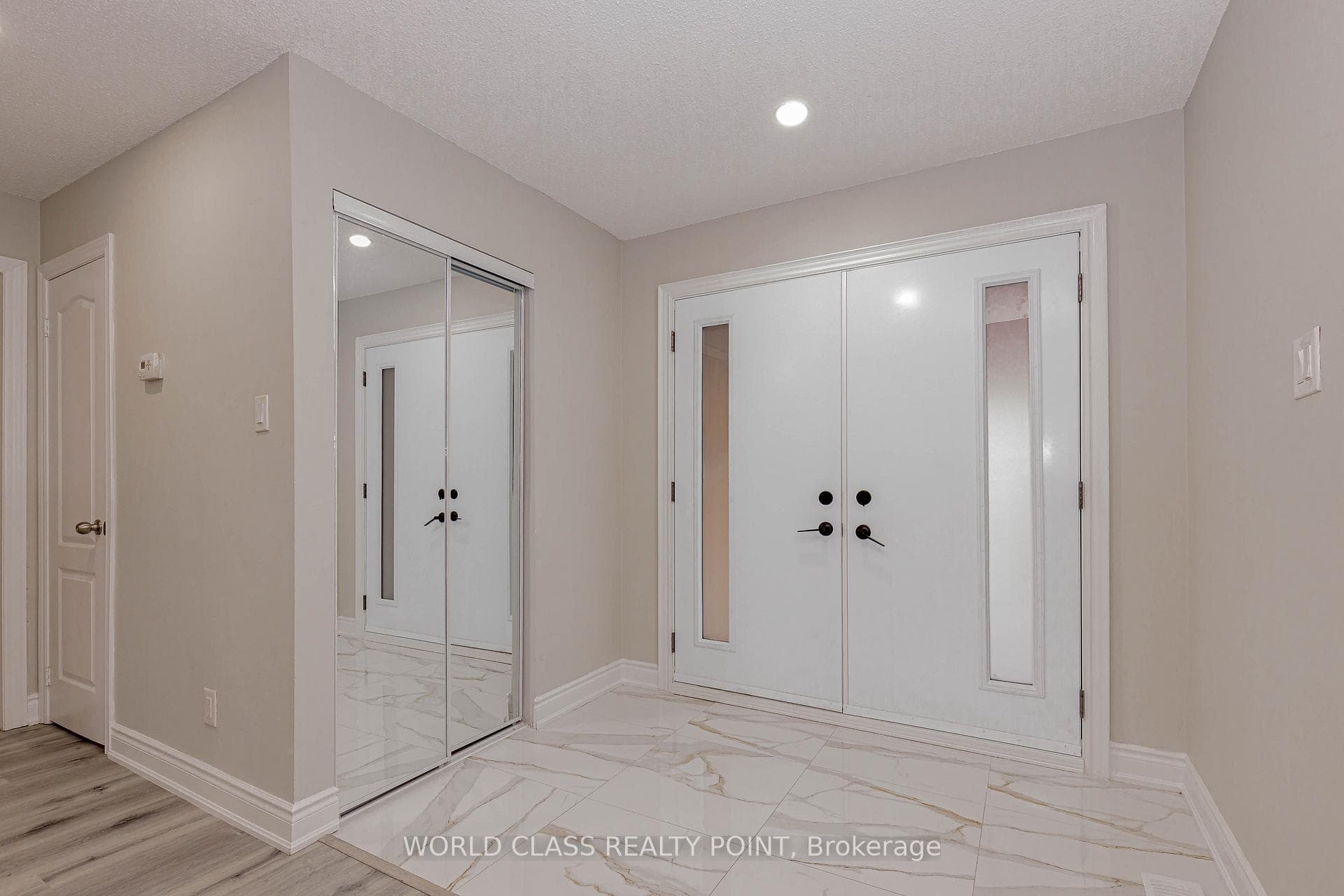 76 Moffatt Avenue photo 3