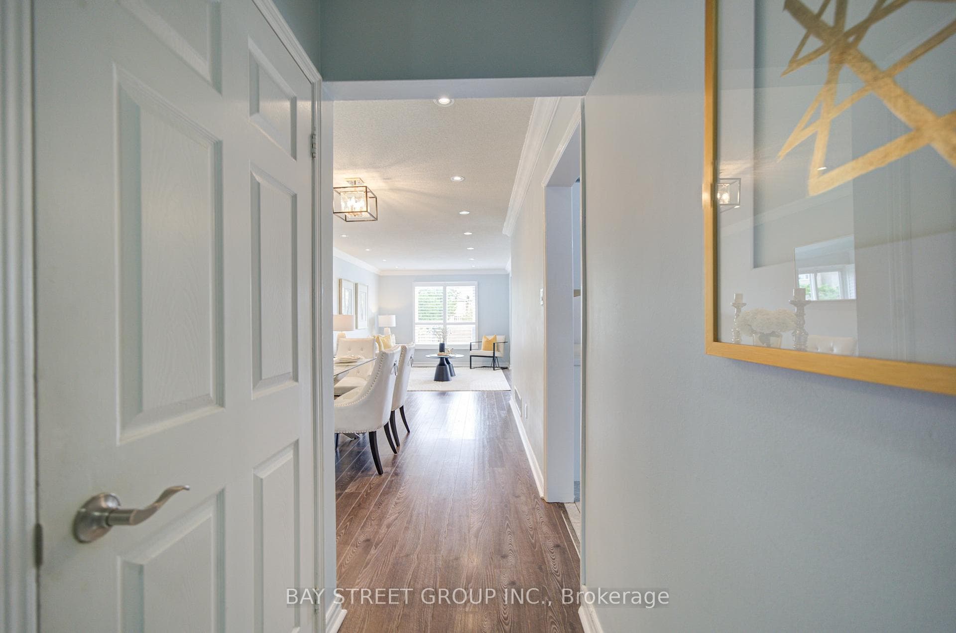 39 Ketchum Crescent photo 5
