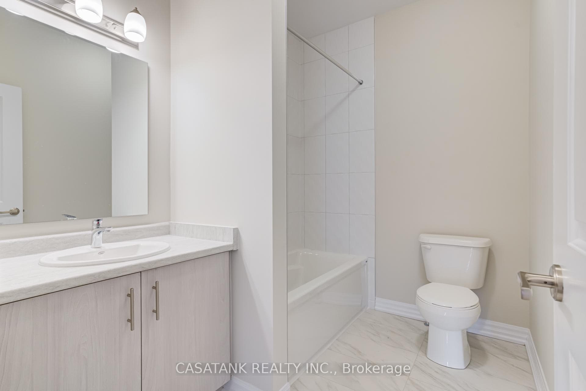 4311 Mann Street Unit 20 photo 17