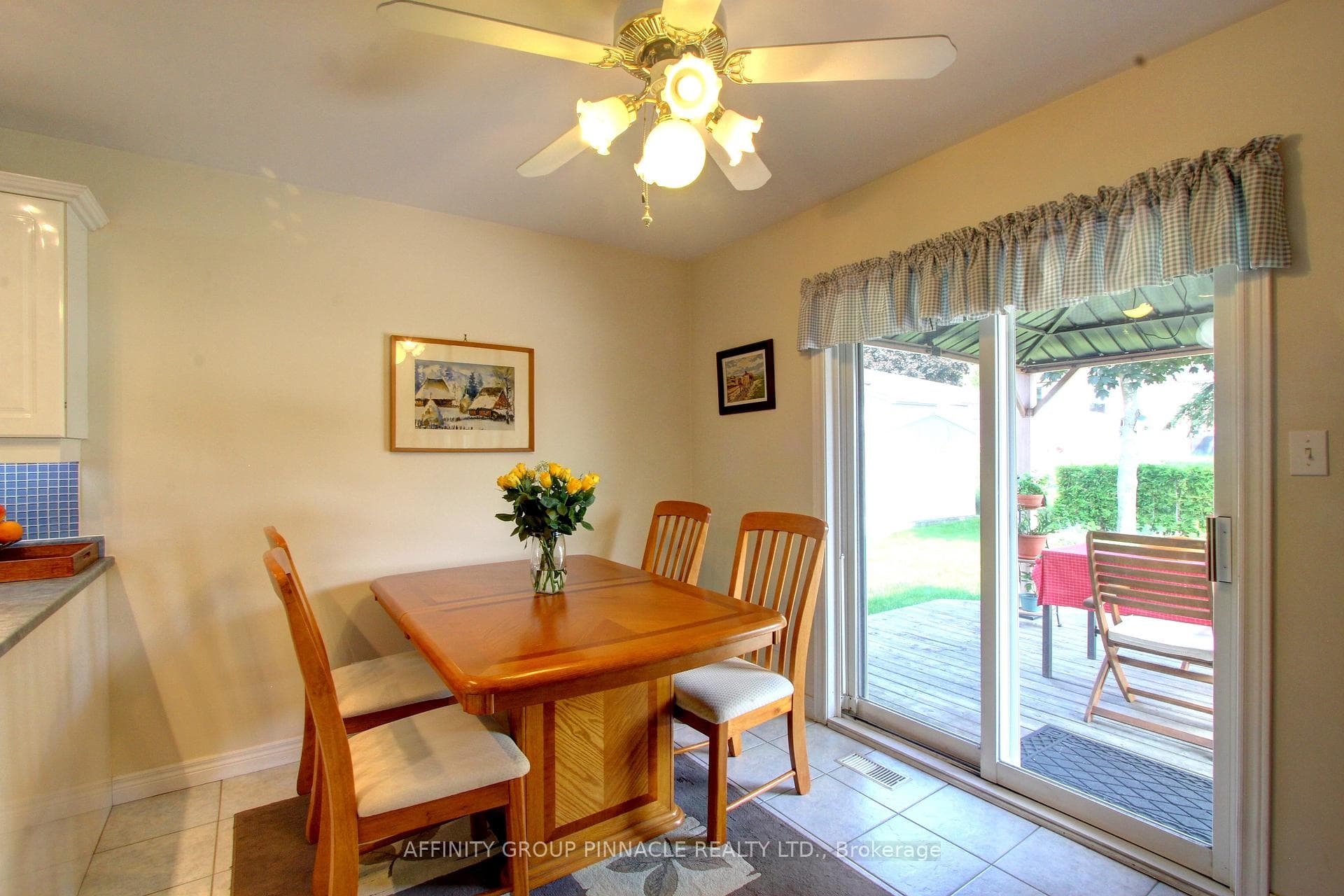 6 McGibbon Boulevard photo 11