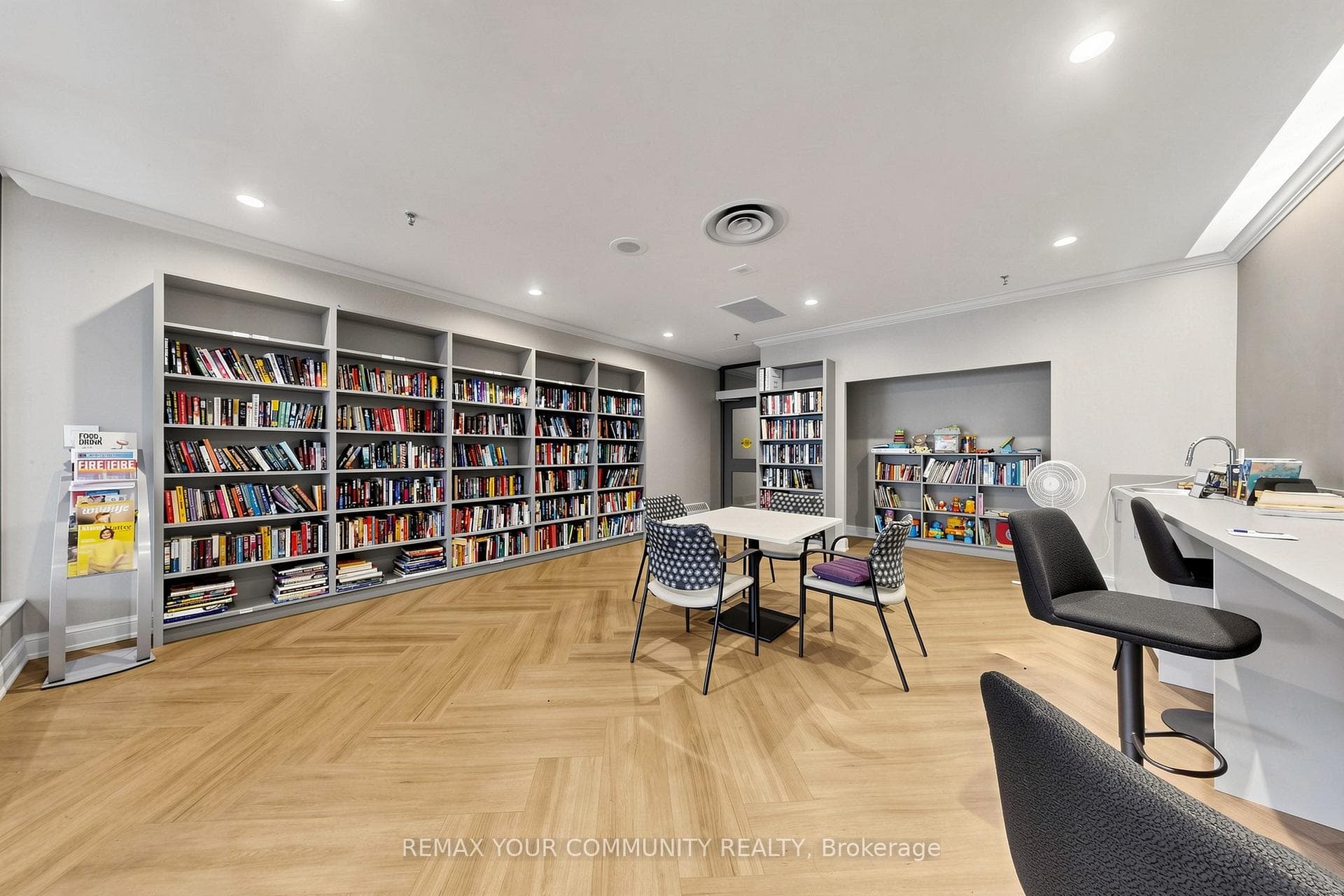 5444 Yonge Street Unit 1609 photo 39