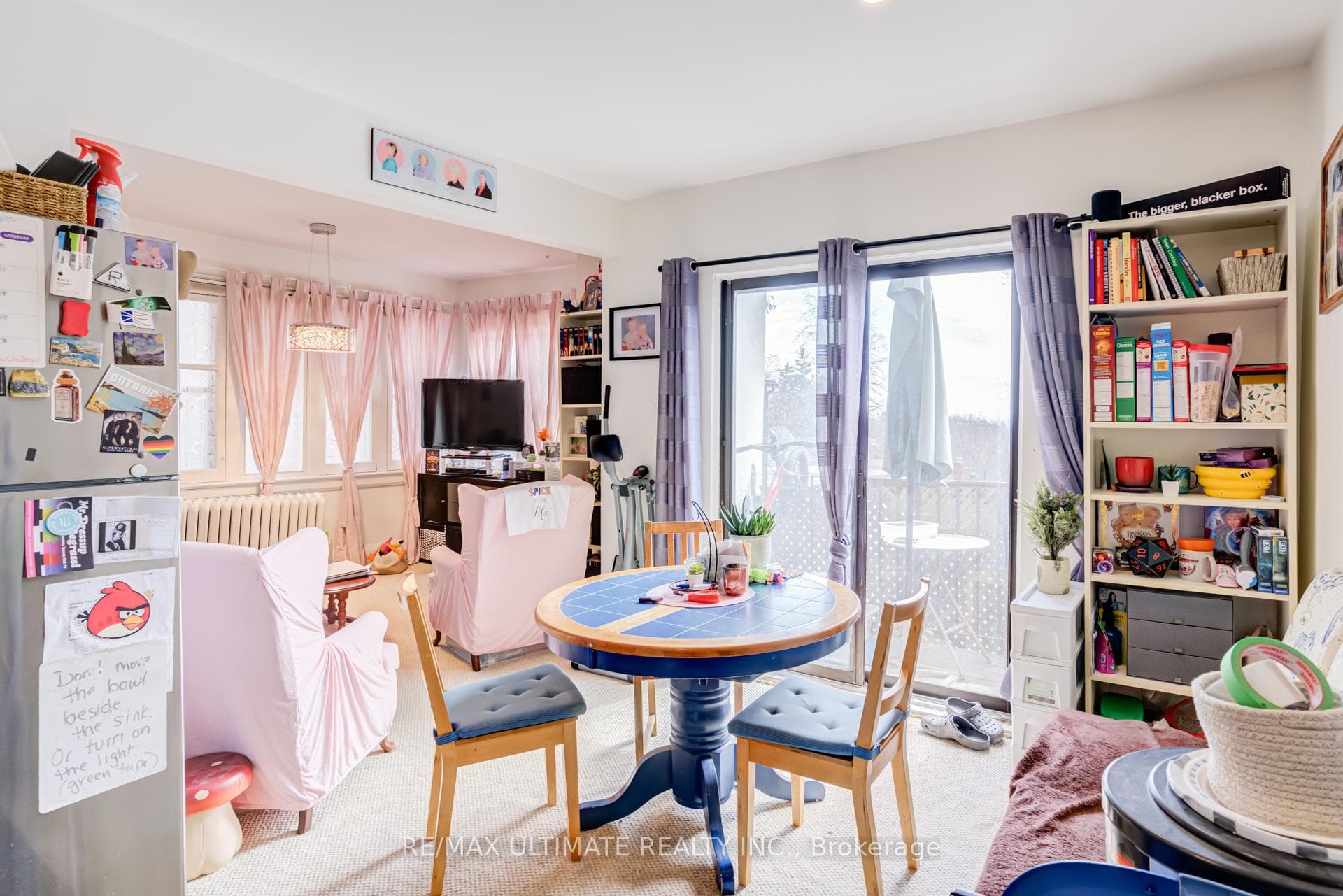 533 Kingston Road photo 37