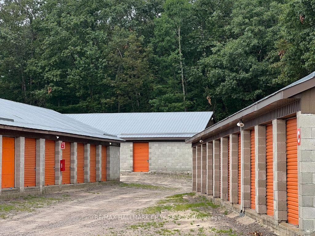 1711 Winhara Road photo 8