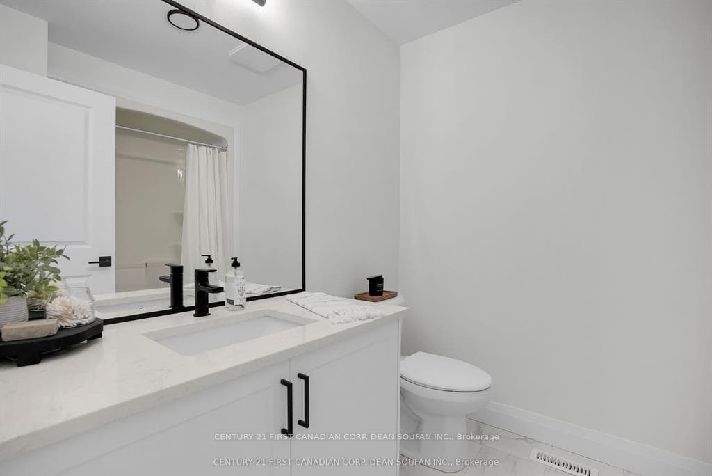 775 BANYAN Lane photo 27