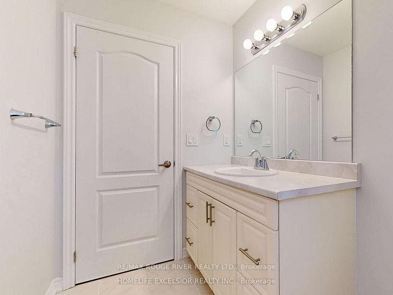 13 Braeburn Street photo 23