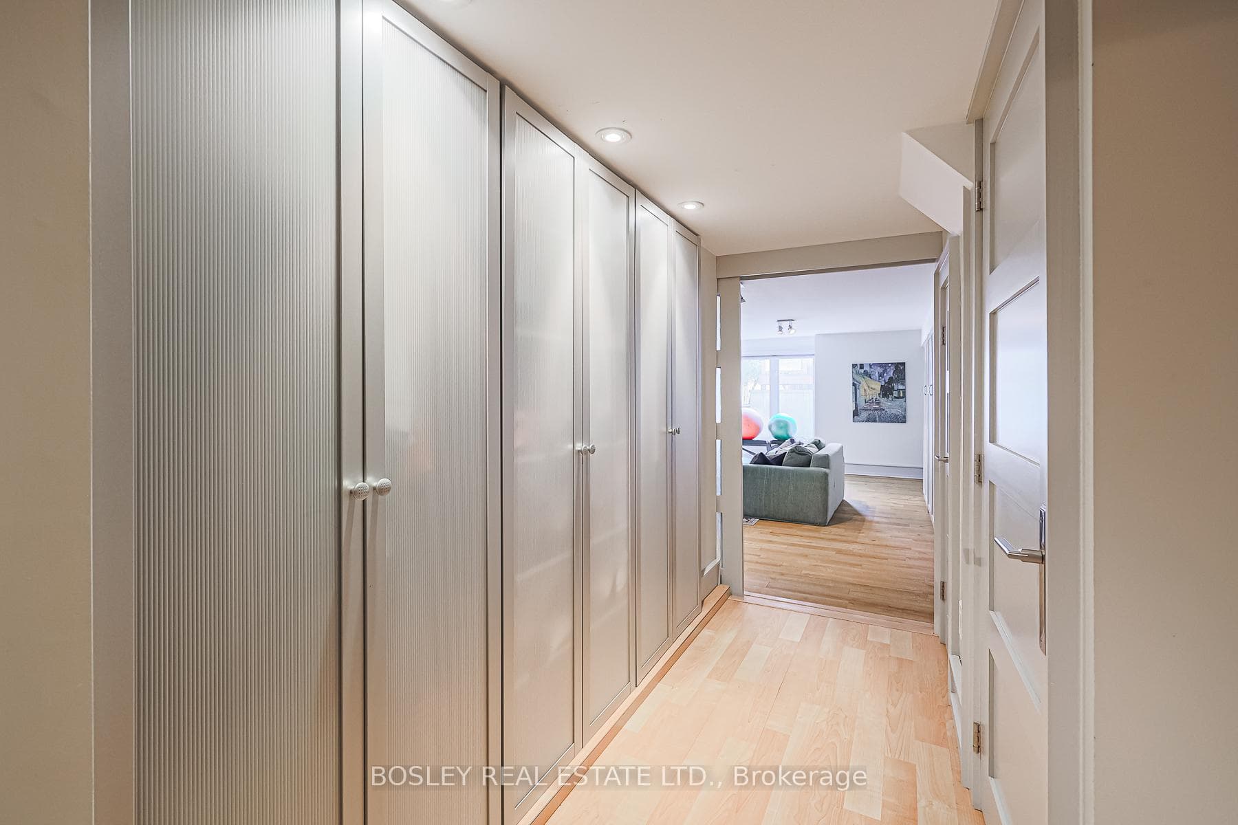 93 Walker Avenue photo 33
