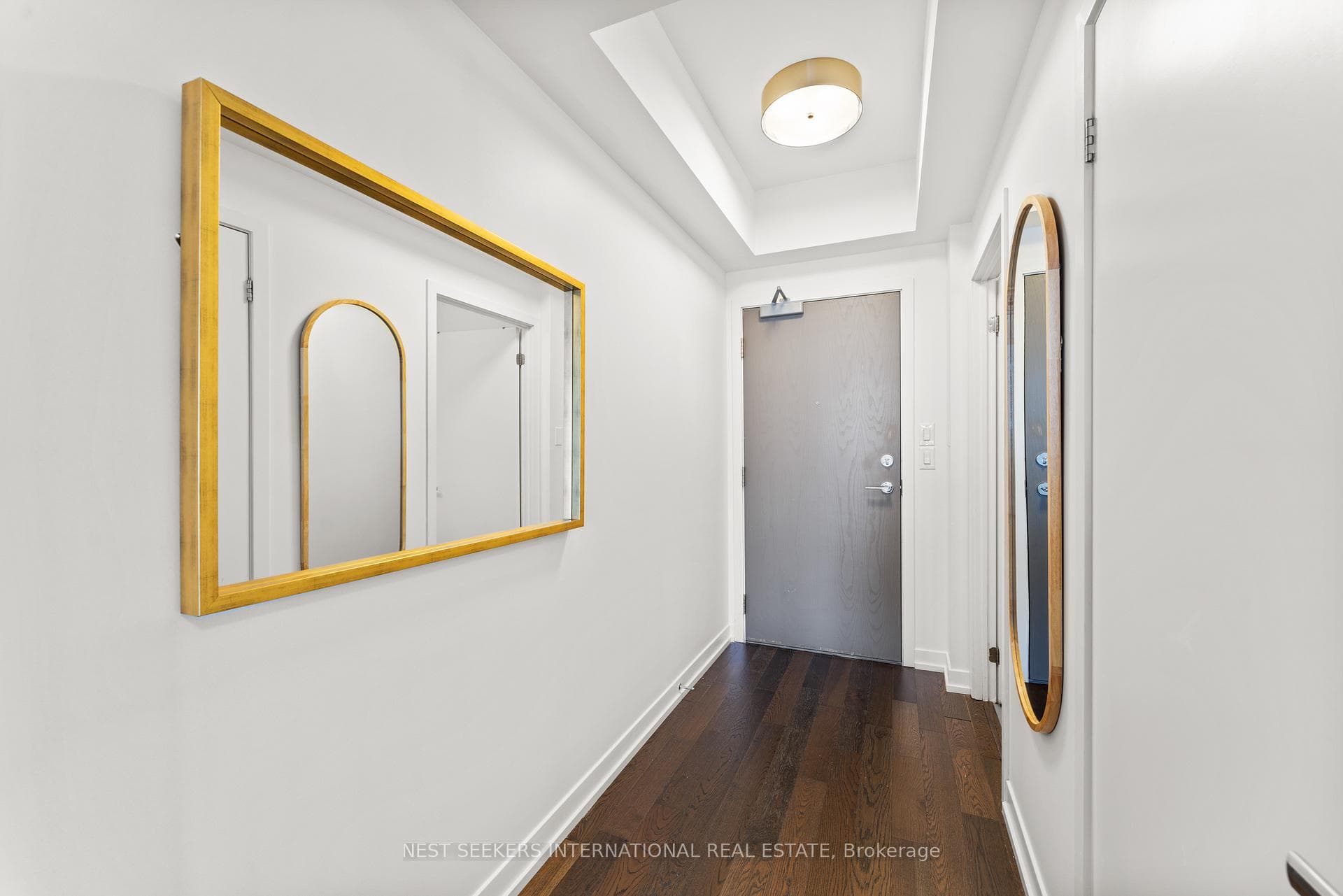 21 Widmer Street Unit 4203 photo 2