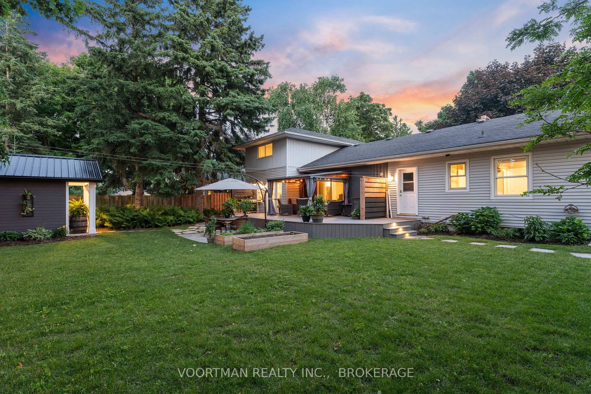 39 GARDEN Avenue photo 17