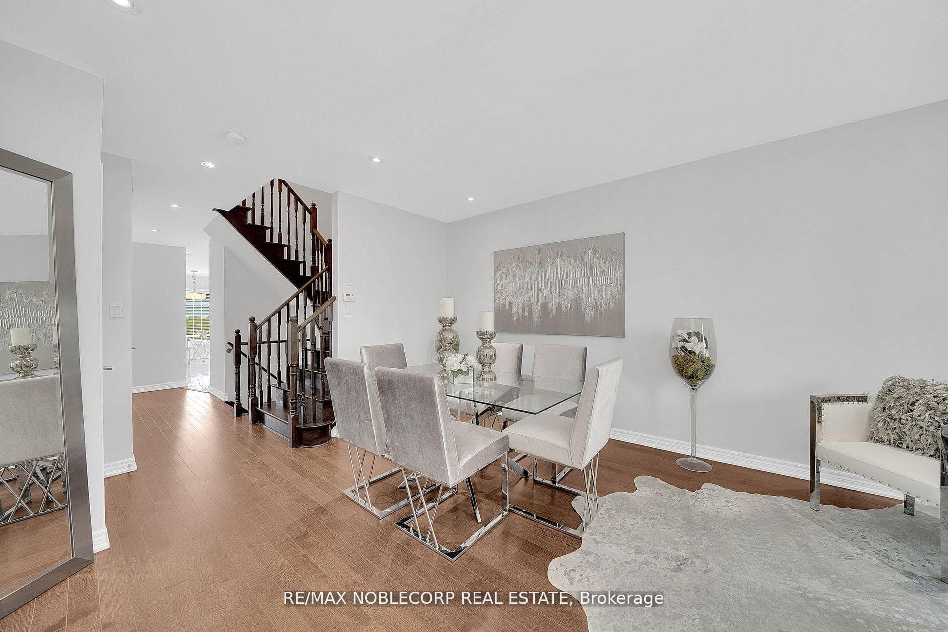 168 Keystar Court photo 5