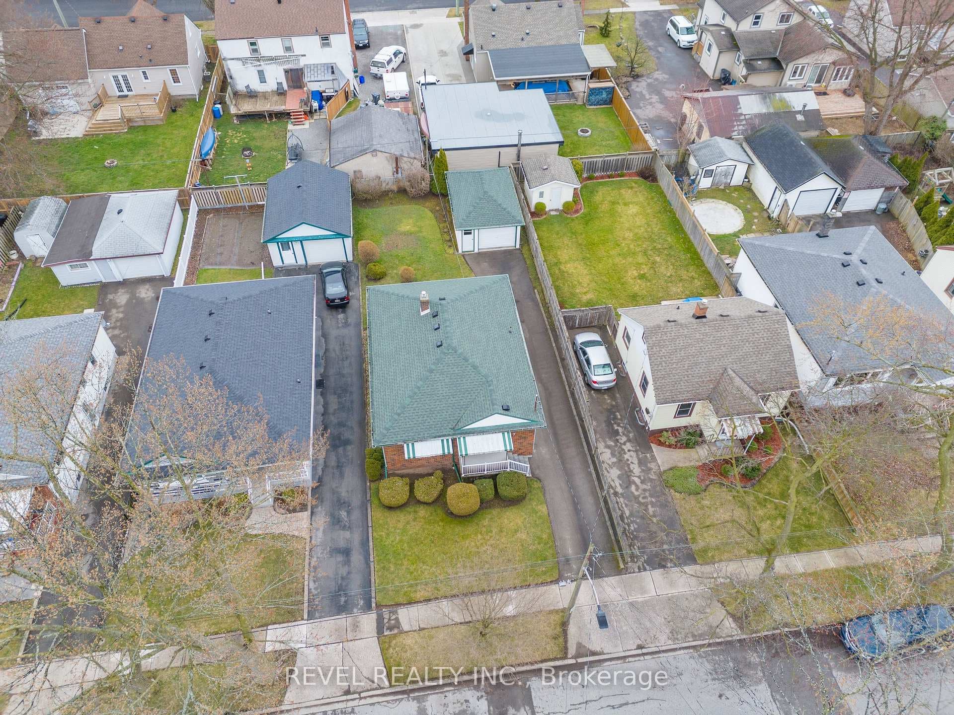 57 White Avenue photo 28