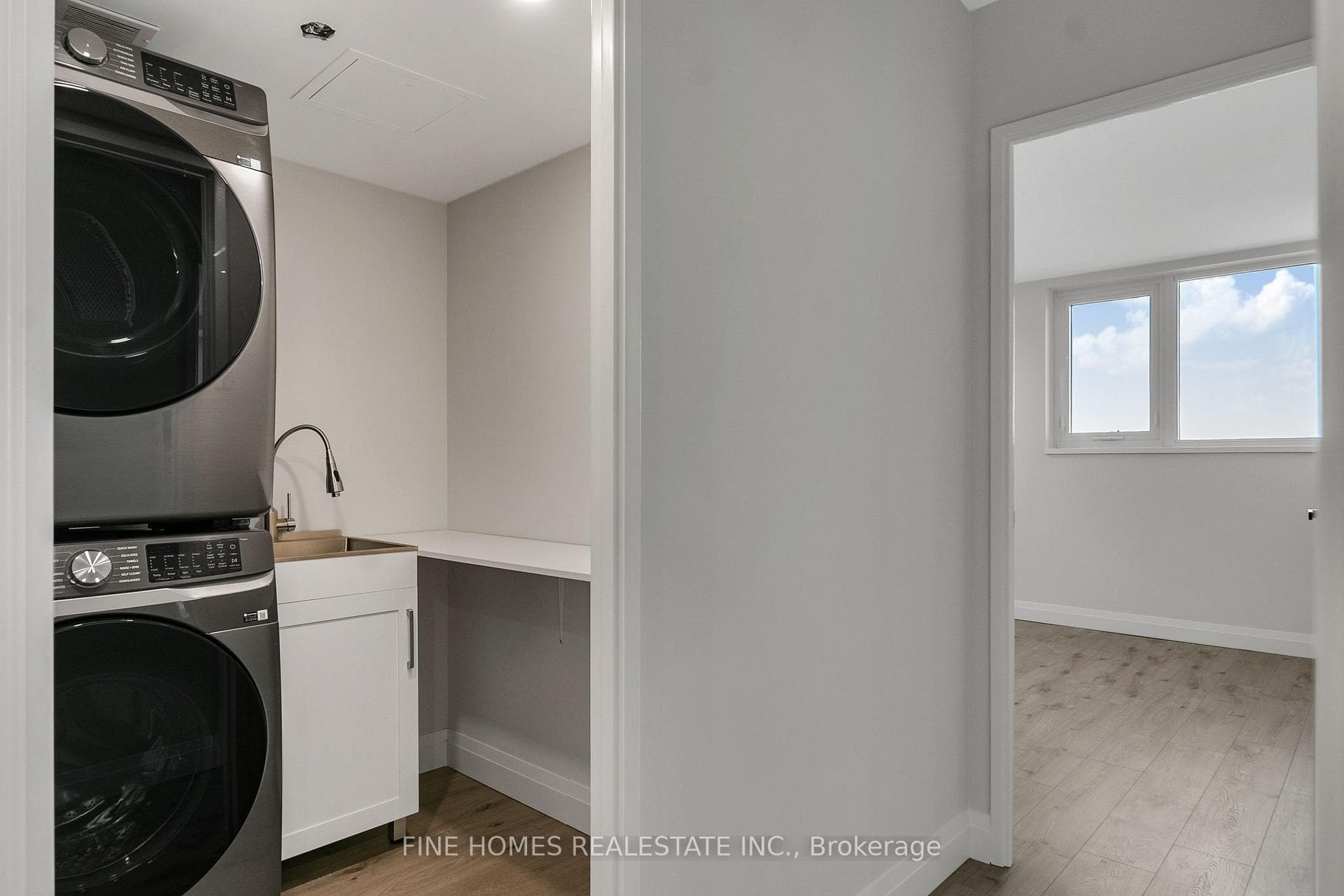 260 Scarlett Road Unit 1612 photo 31