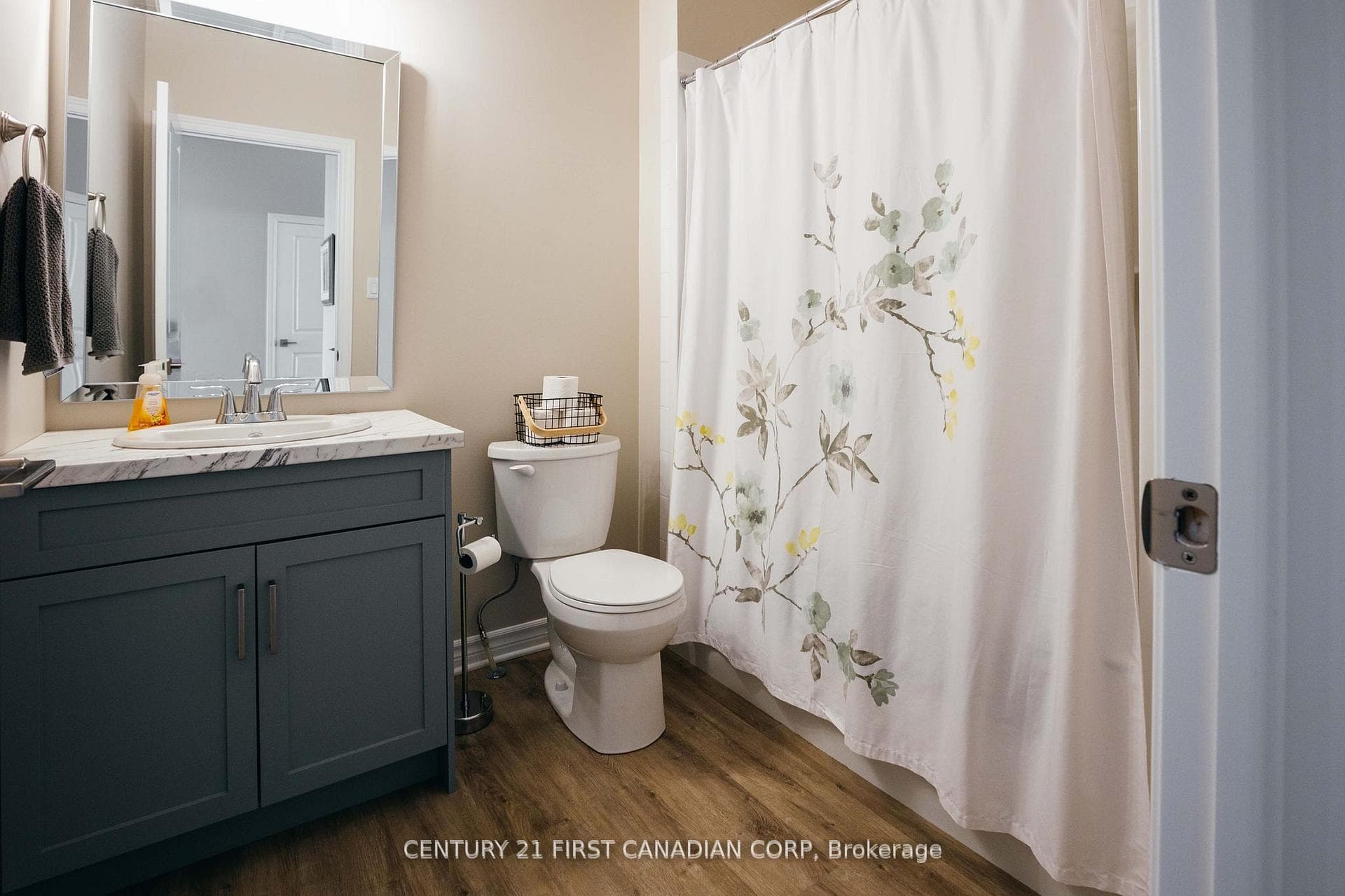 32 REGATTA Way photo 14