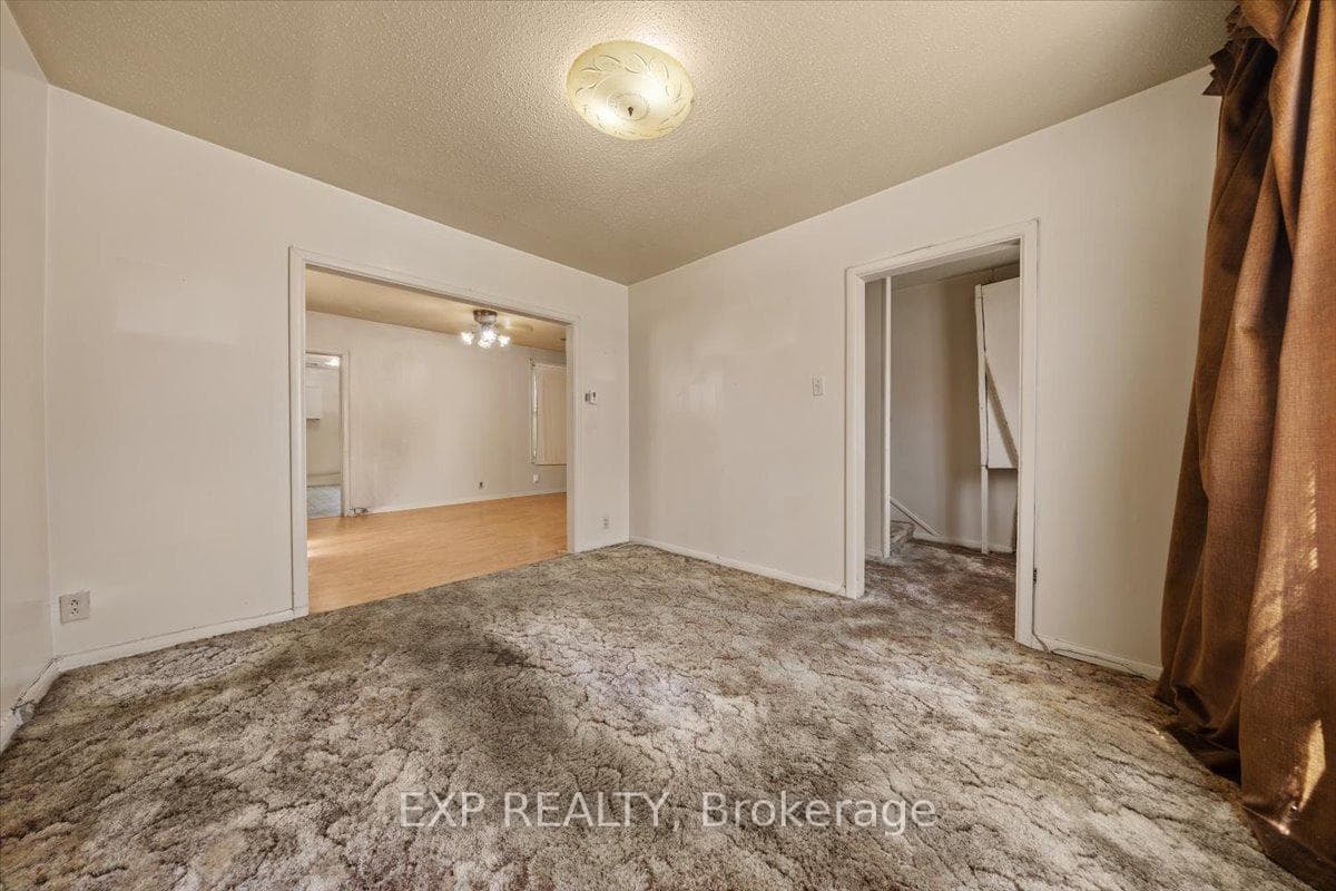 198 Hinchey Avenue photo 11