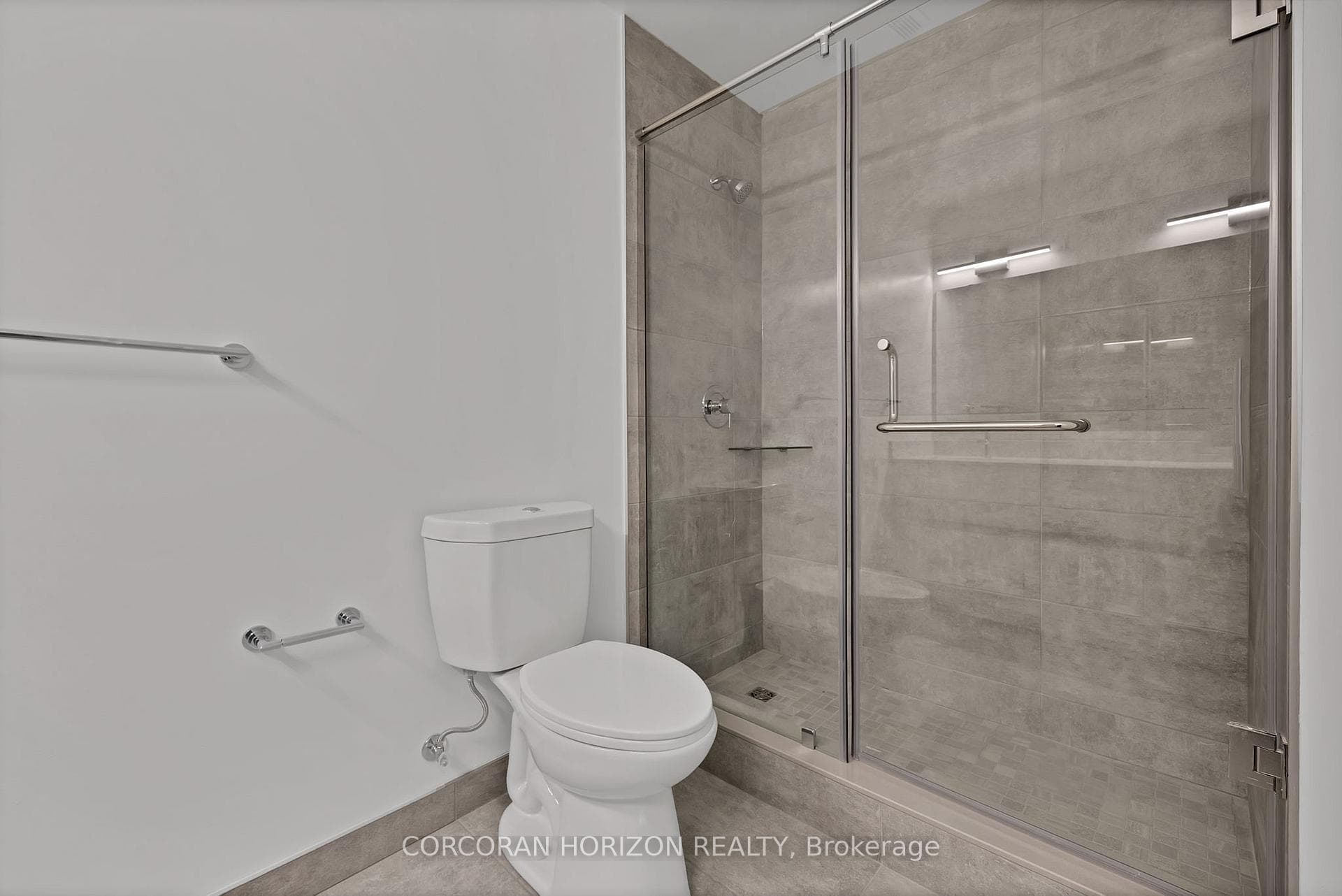 15 Glebe Street Unit 1810 photo 11