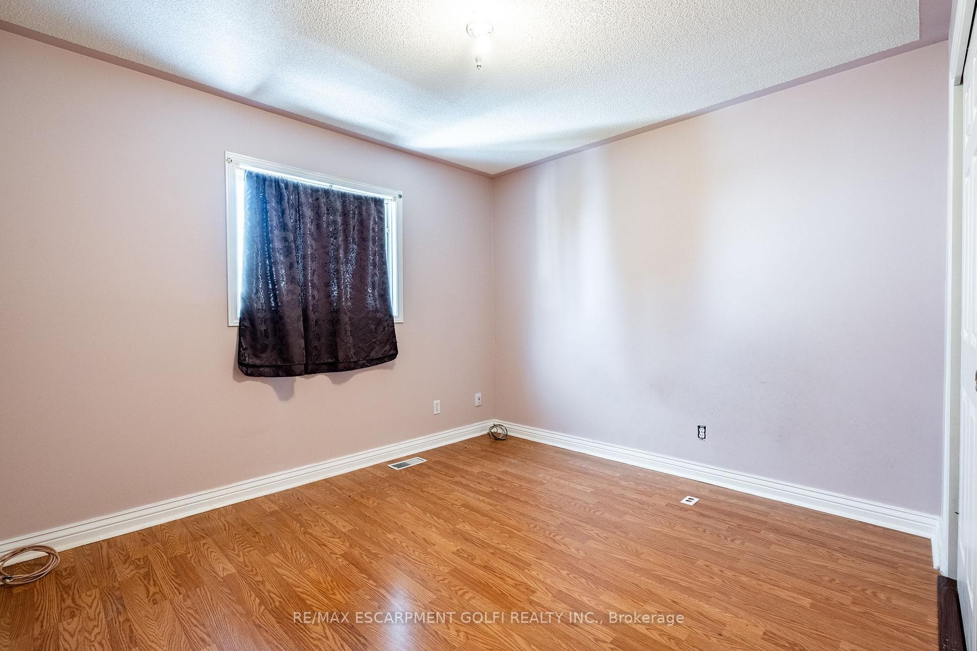 142 Vansickle Street photo 23