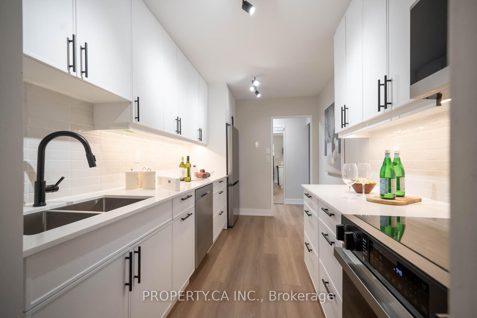 44 Longbourne Drive Unit 209 photo 31
