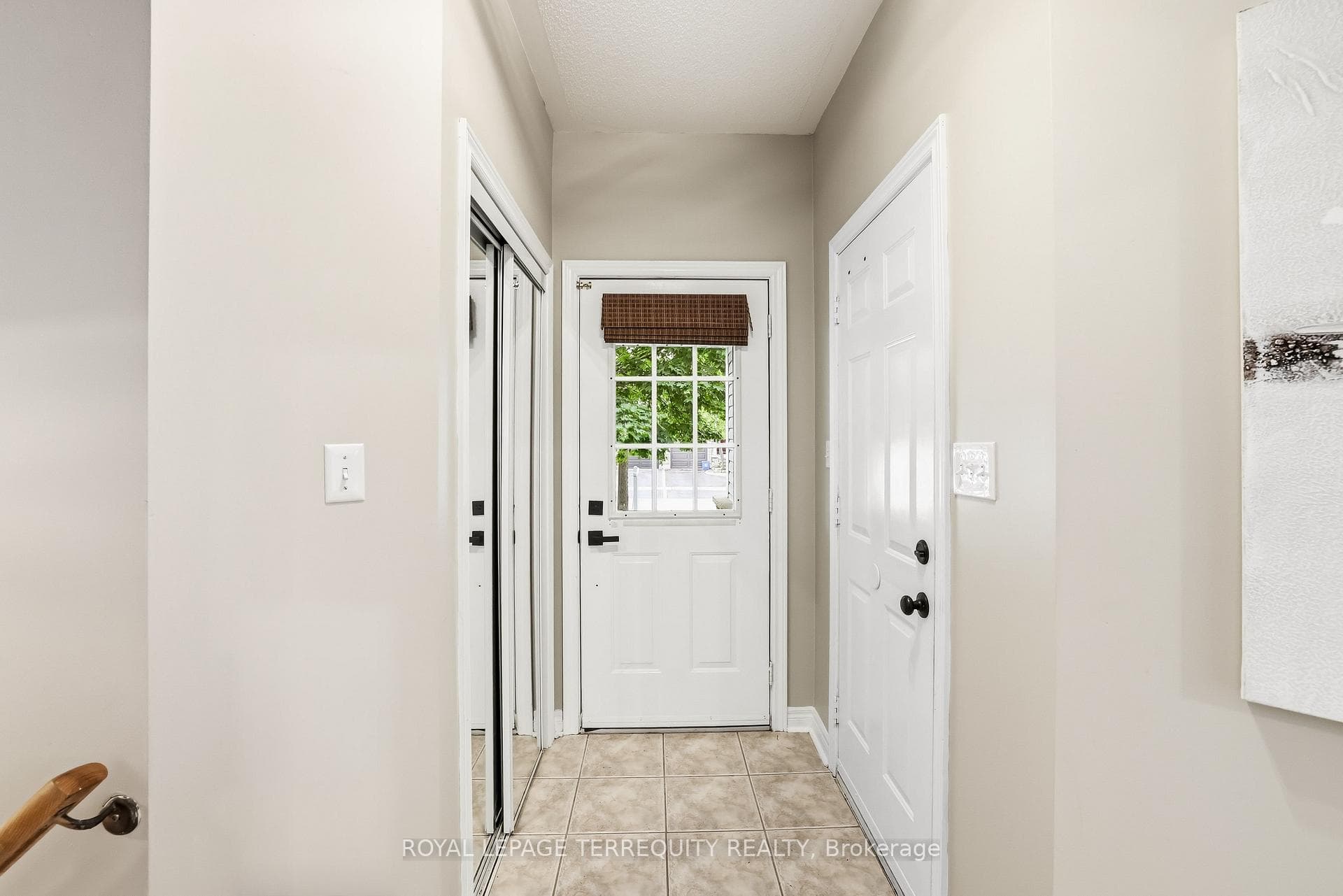 8 Sinden Drive photo 8