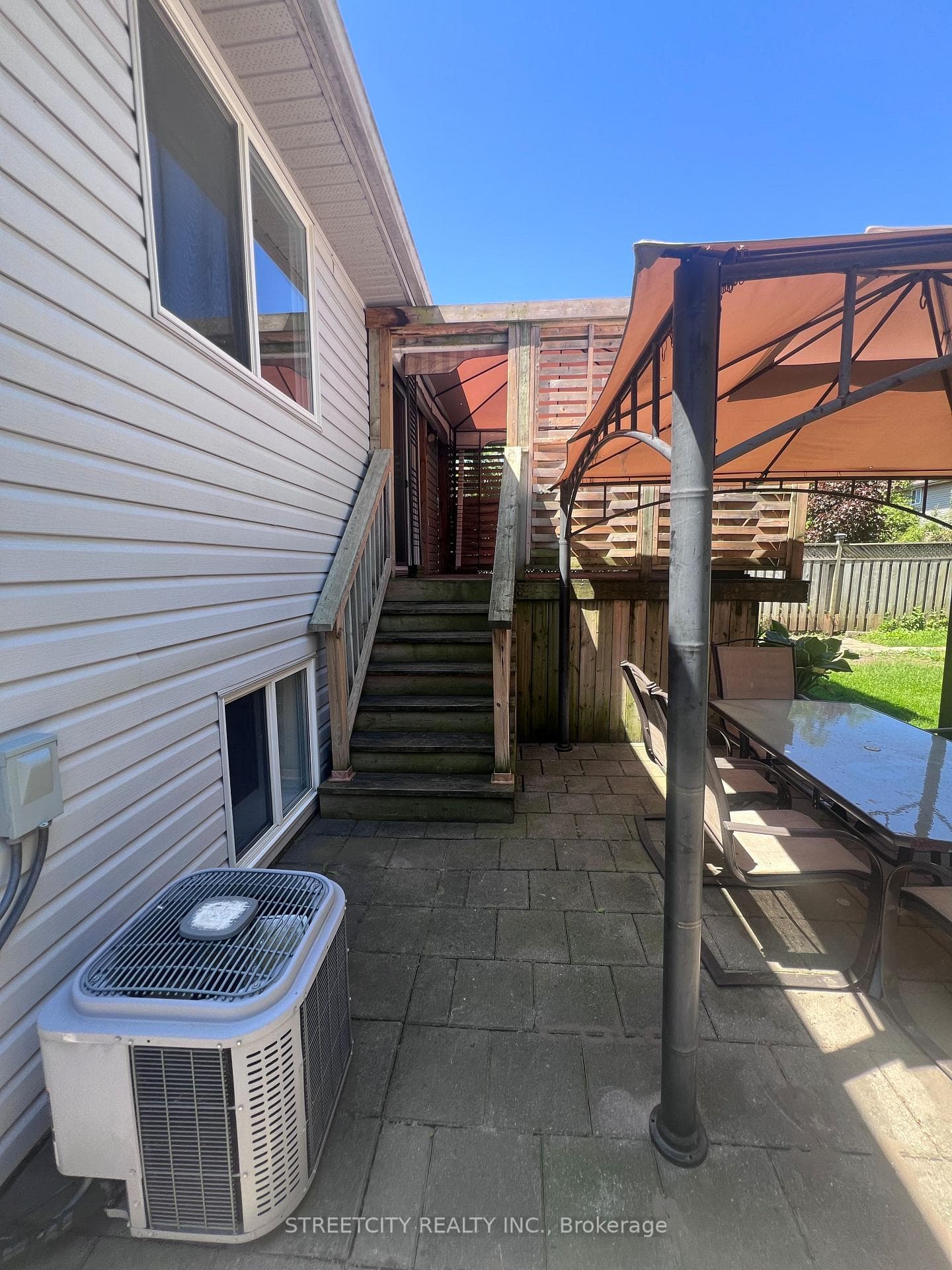 472 Talltree Crescent photo 18