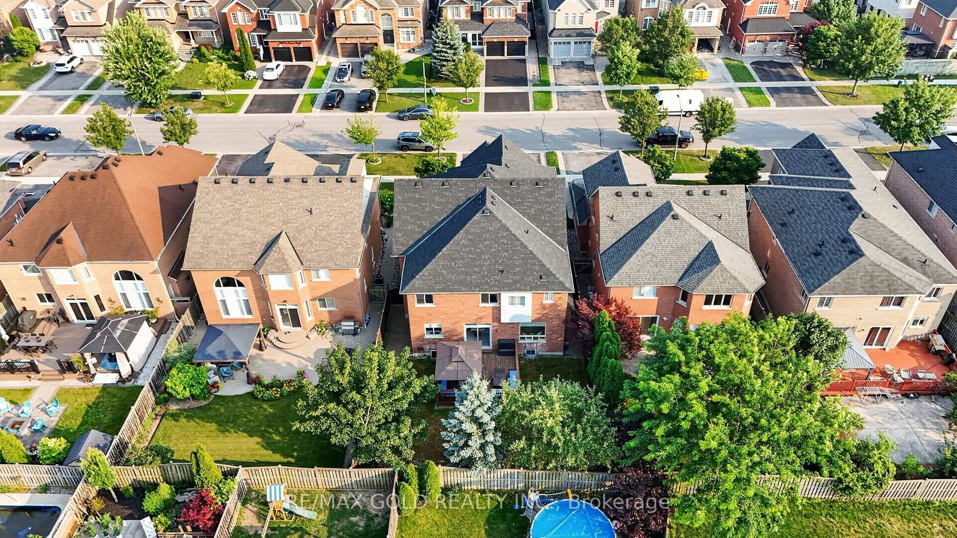 94 Twin Streams Road photo 47