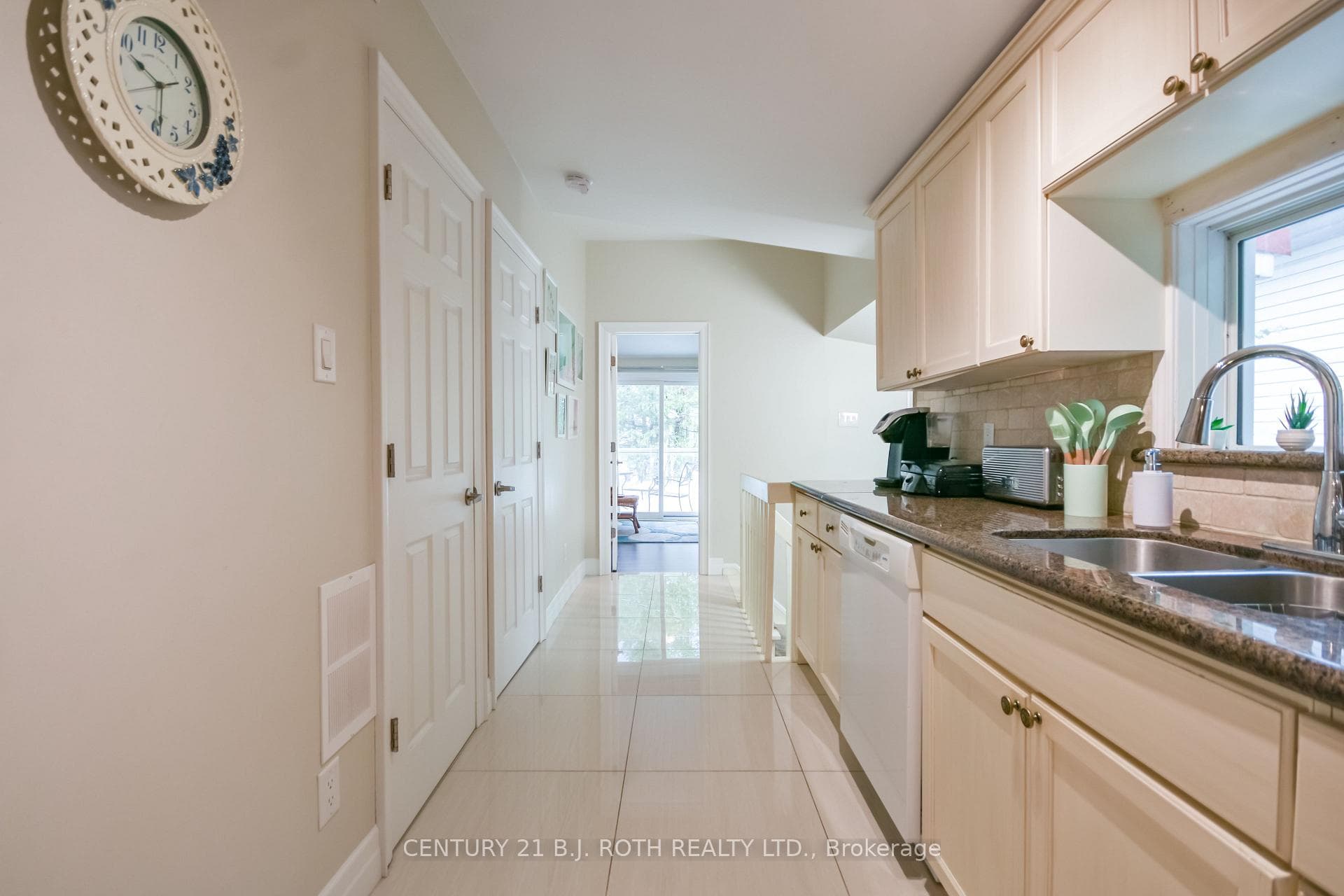 991 Shore Lane photo 25