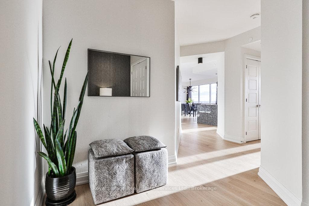 2025 Maria Street Unit 807 photo 5