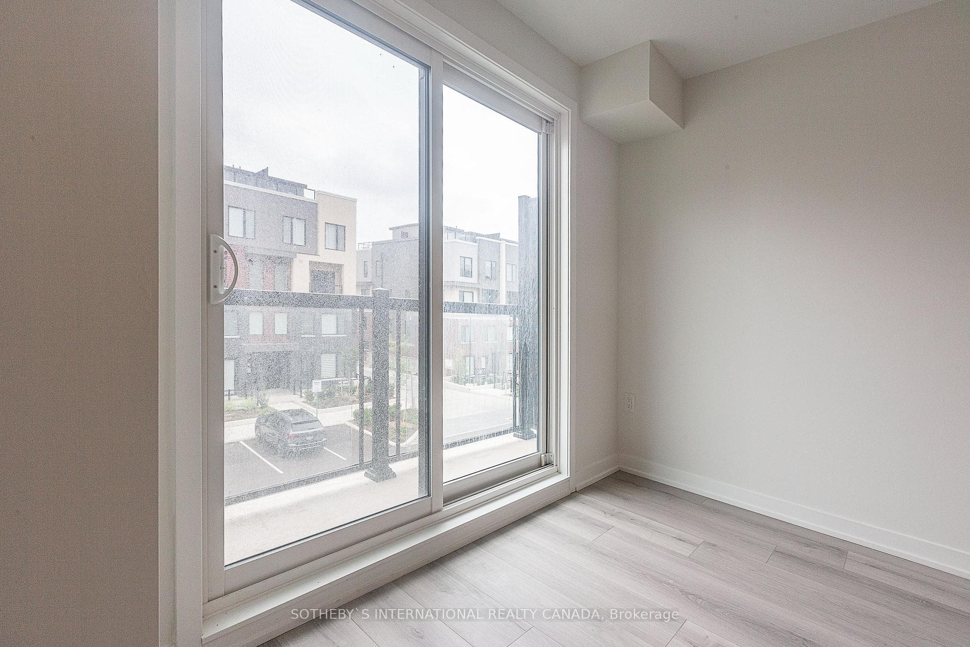 3401 Ridgeway Drive Unit 310 photo 14
